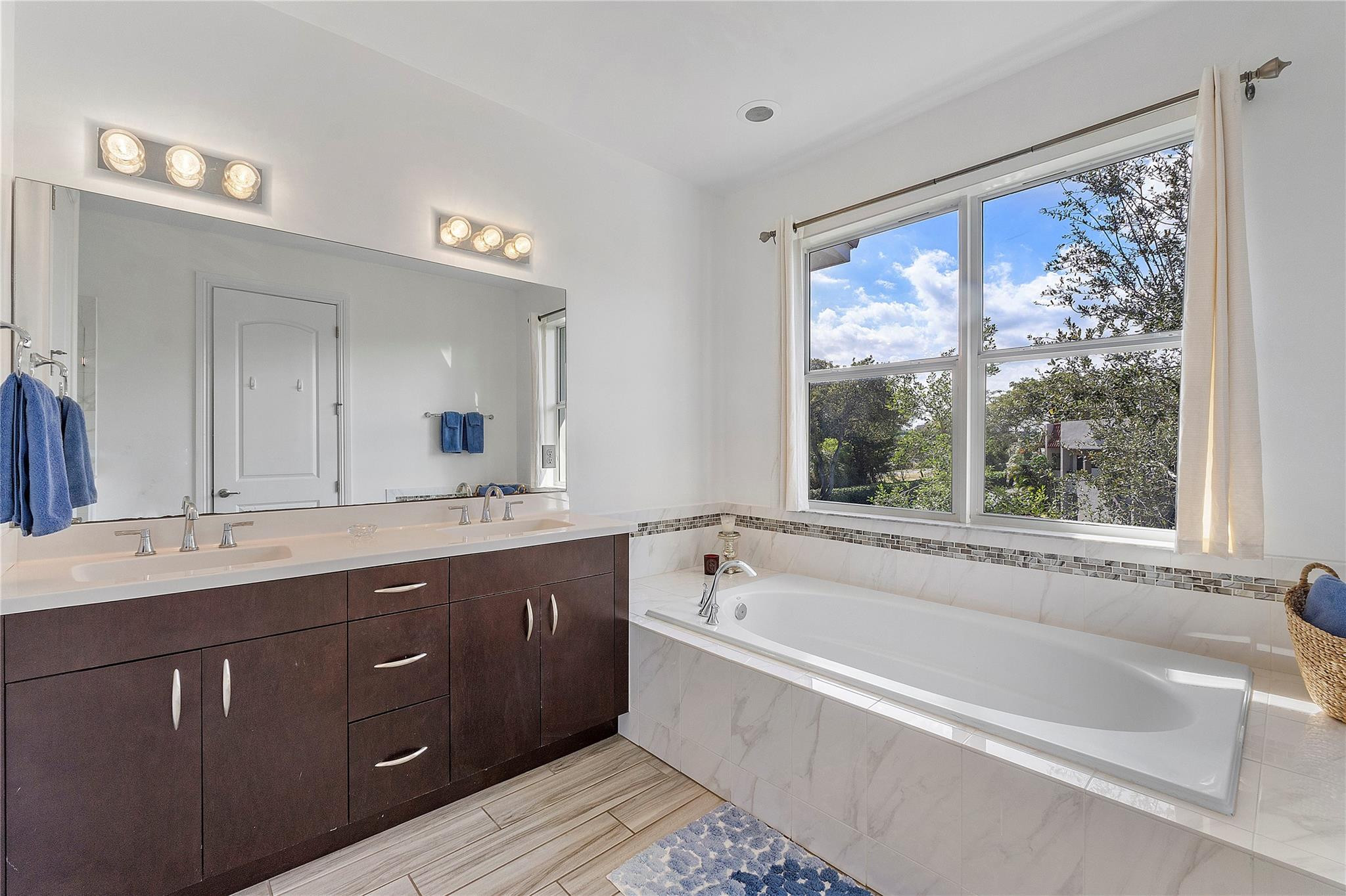 100 NW 69th Circle 93