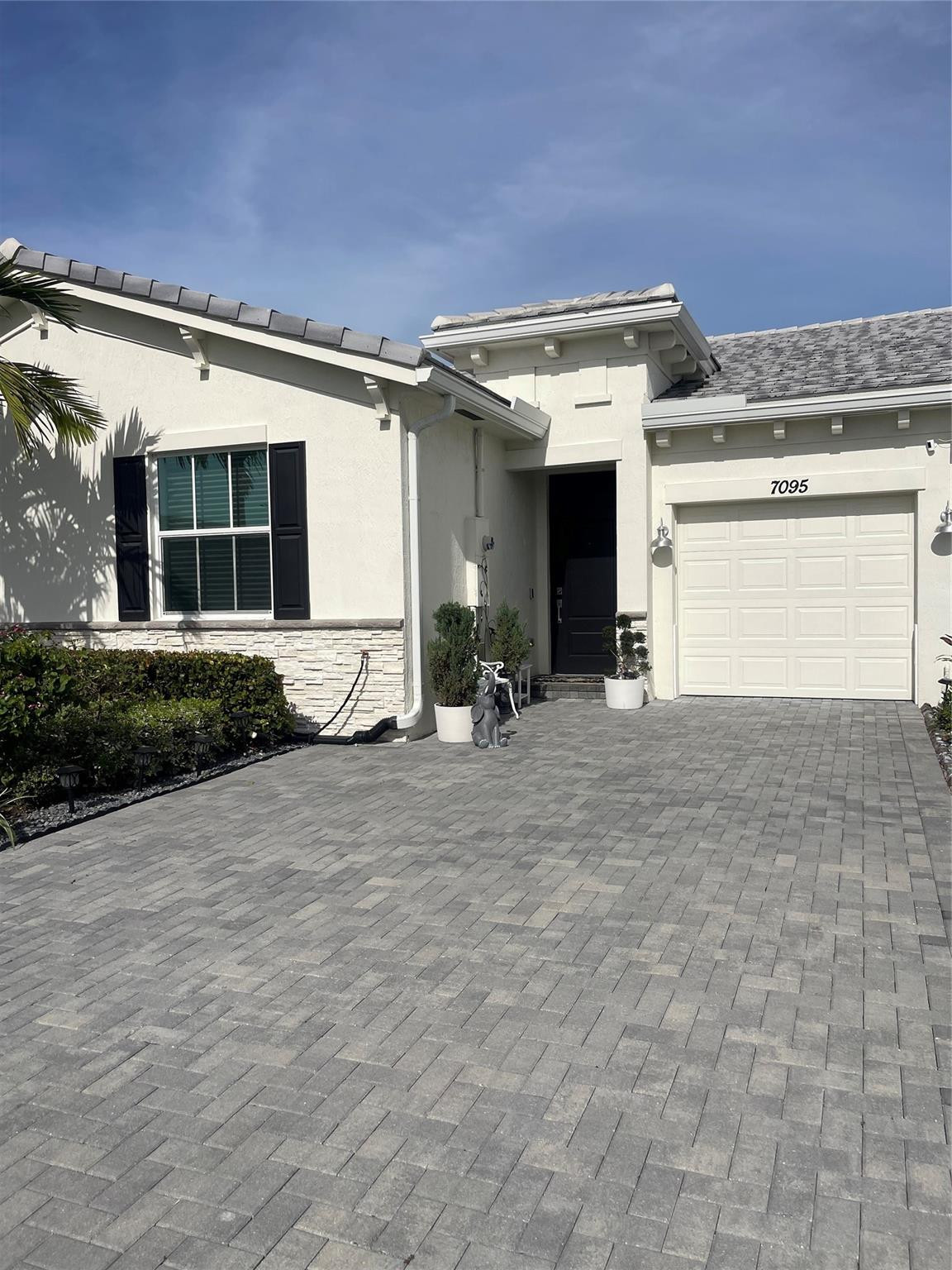 7095 Peters Lane