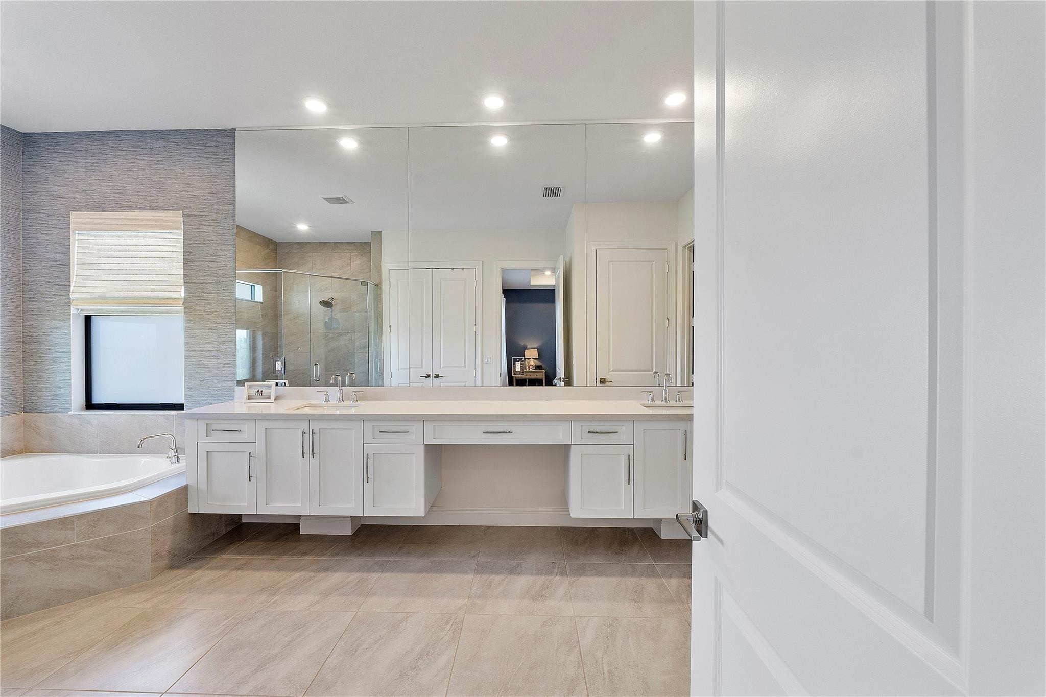 12795 Bayside Court