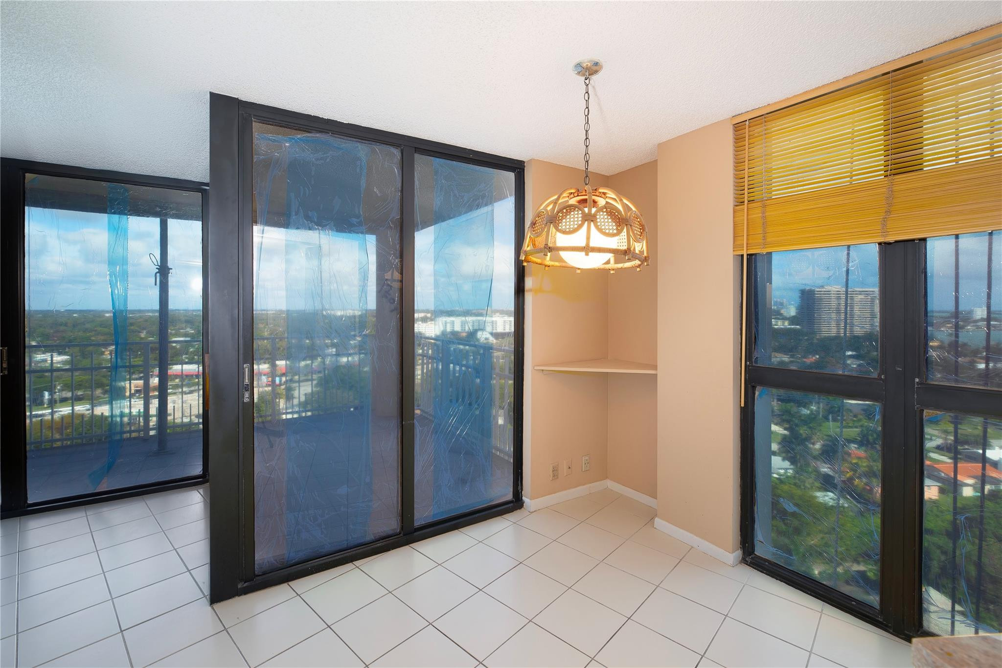 1000 Quayside Terrace 1707