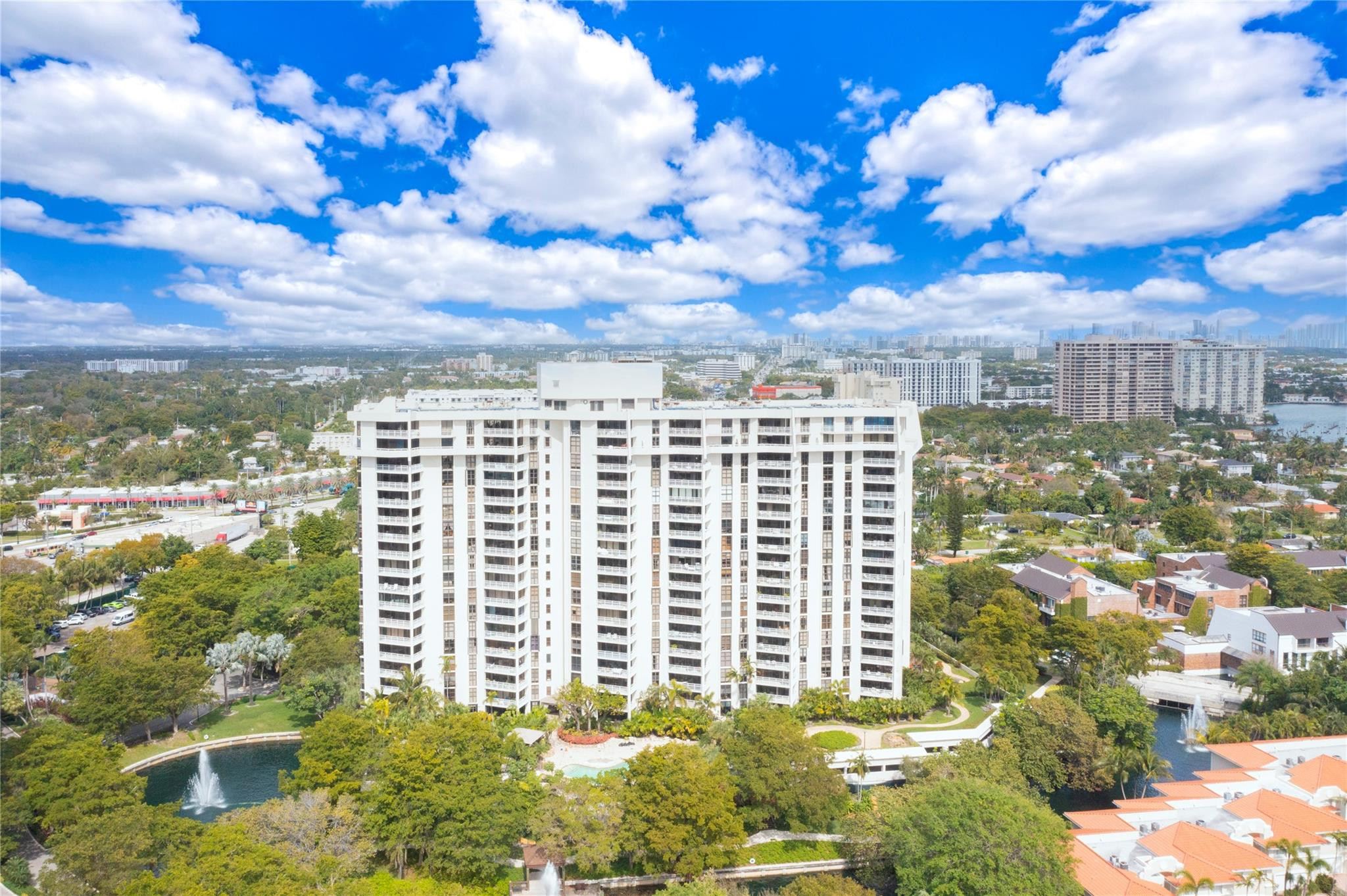 1000 Quayside Terrace 1707