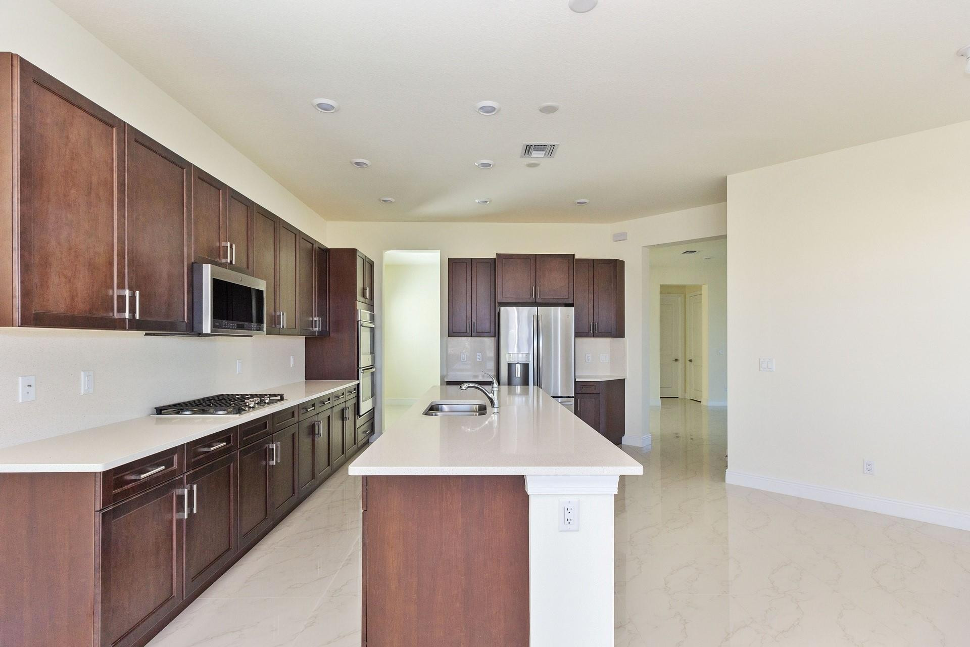 11775 Bayview Circle