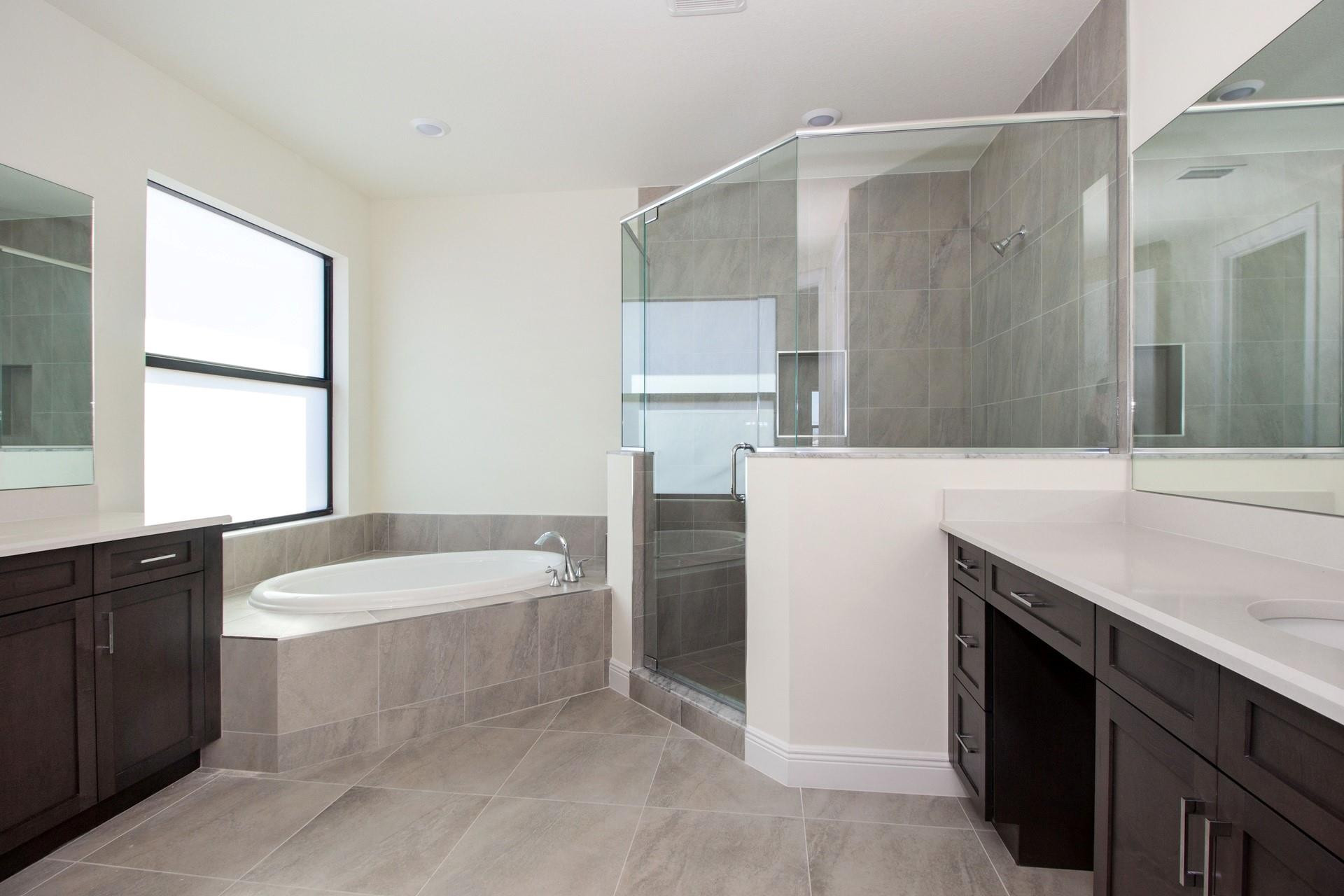 11775 Bayview Circle