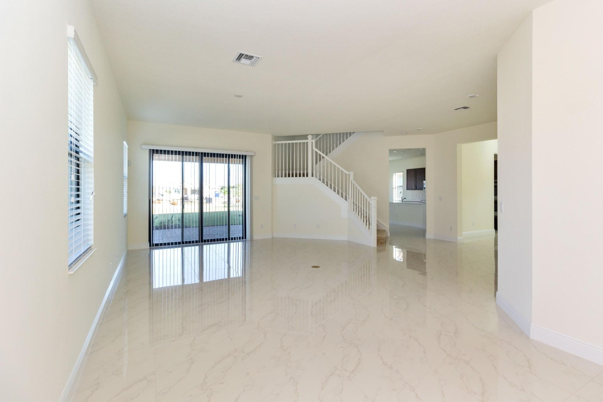 11775 Bayview Circle