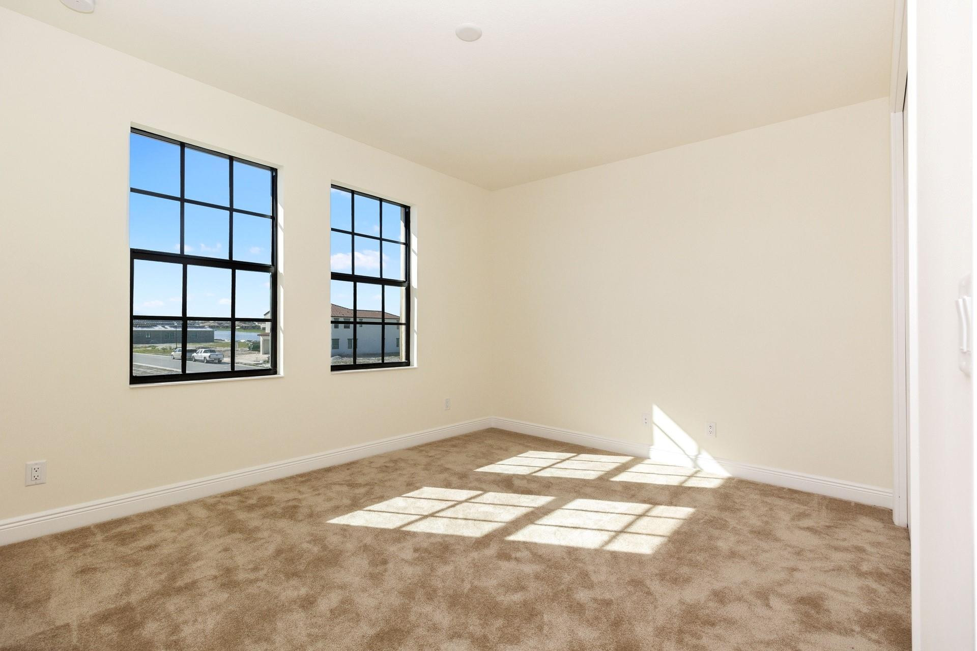 11775 Bayview Circle