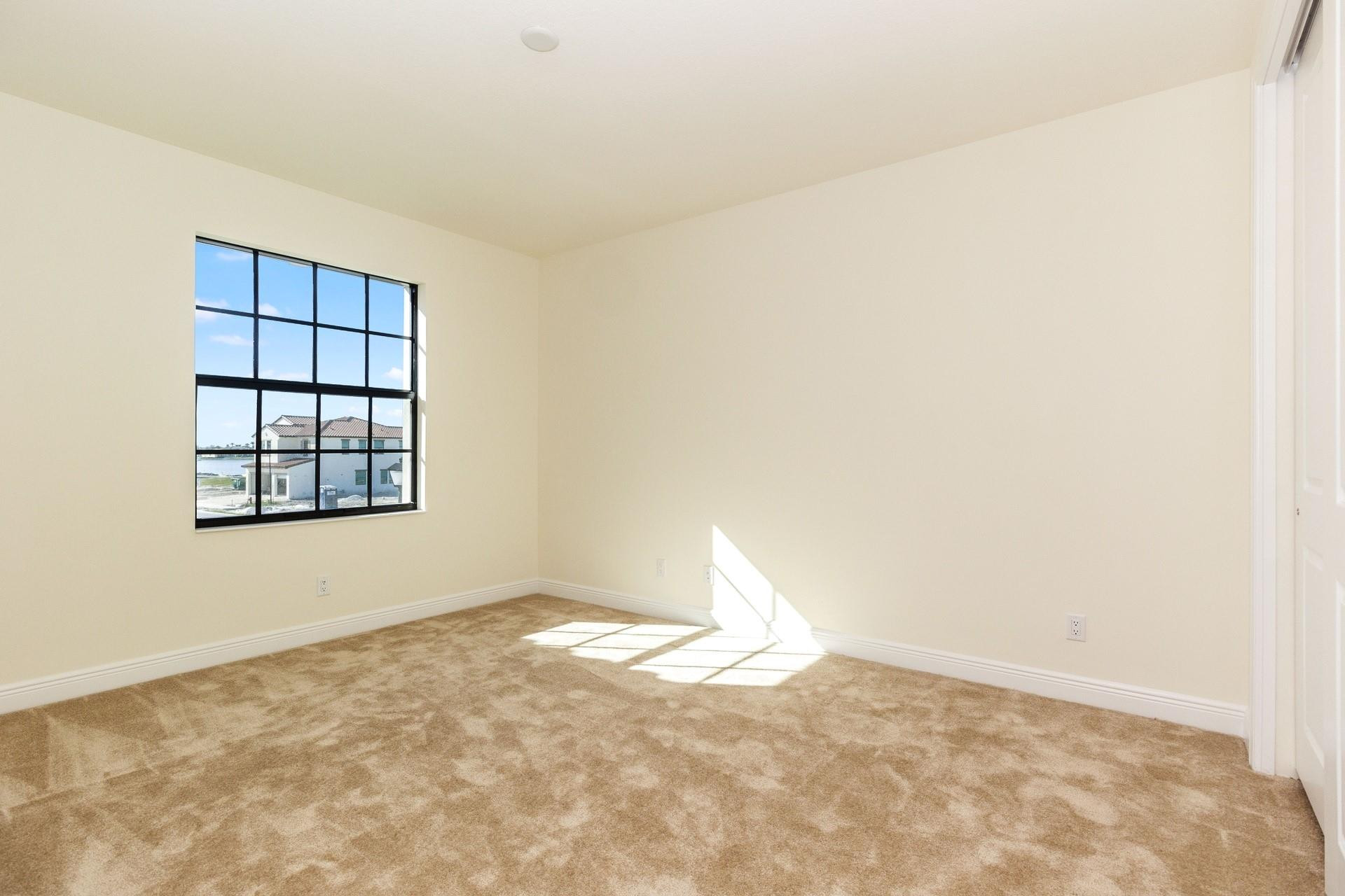 11775 Bayview Circle