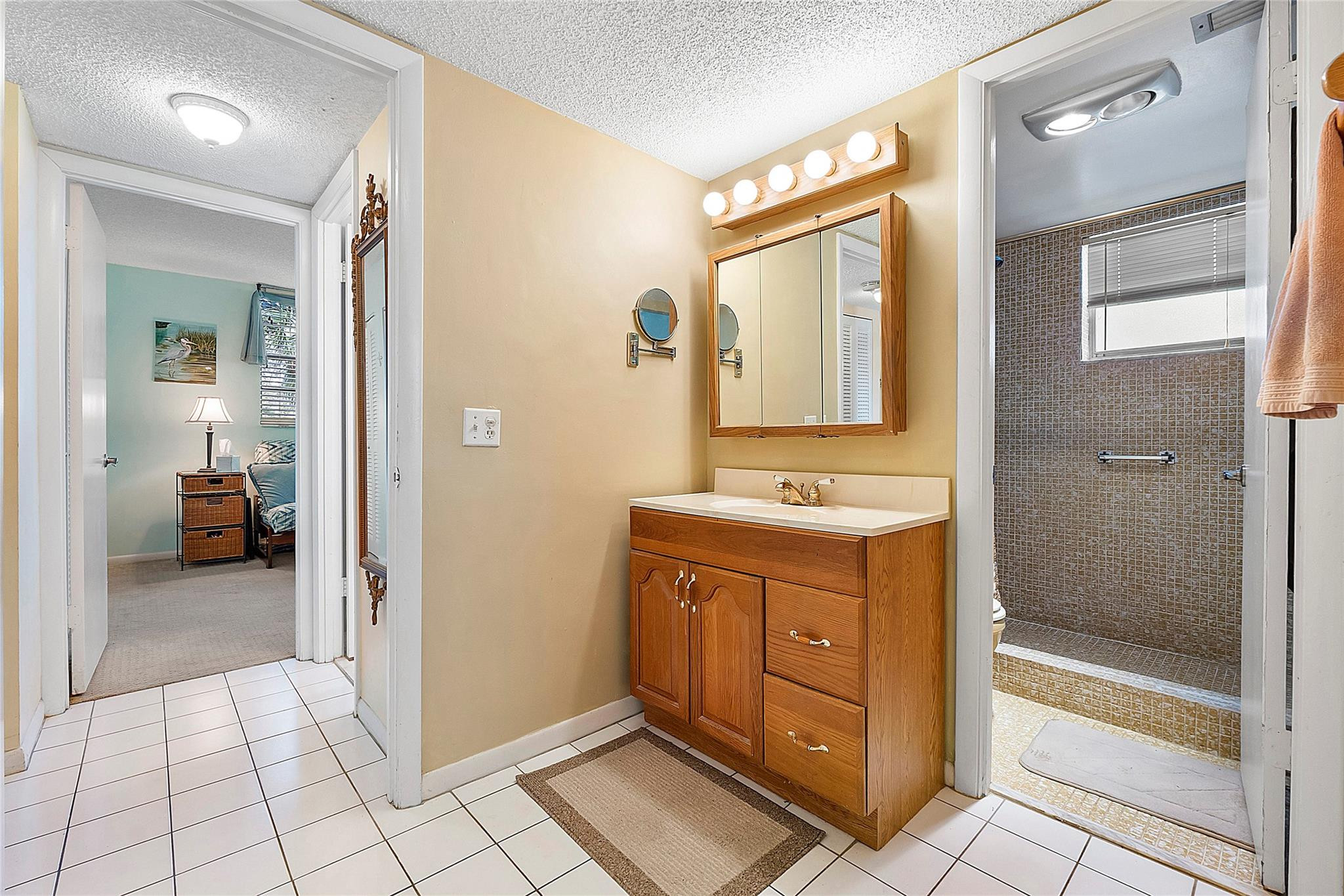 3130 W Holiday Springs Boulevard 201