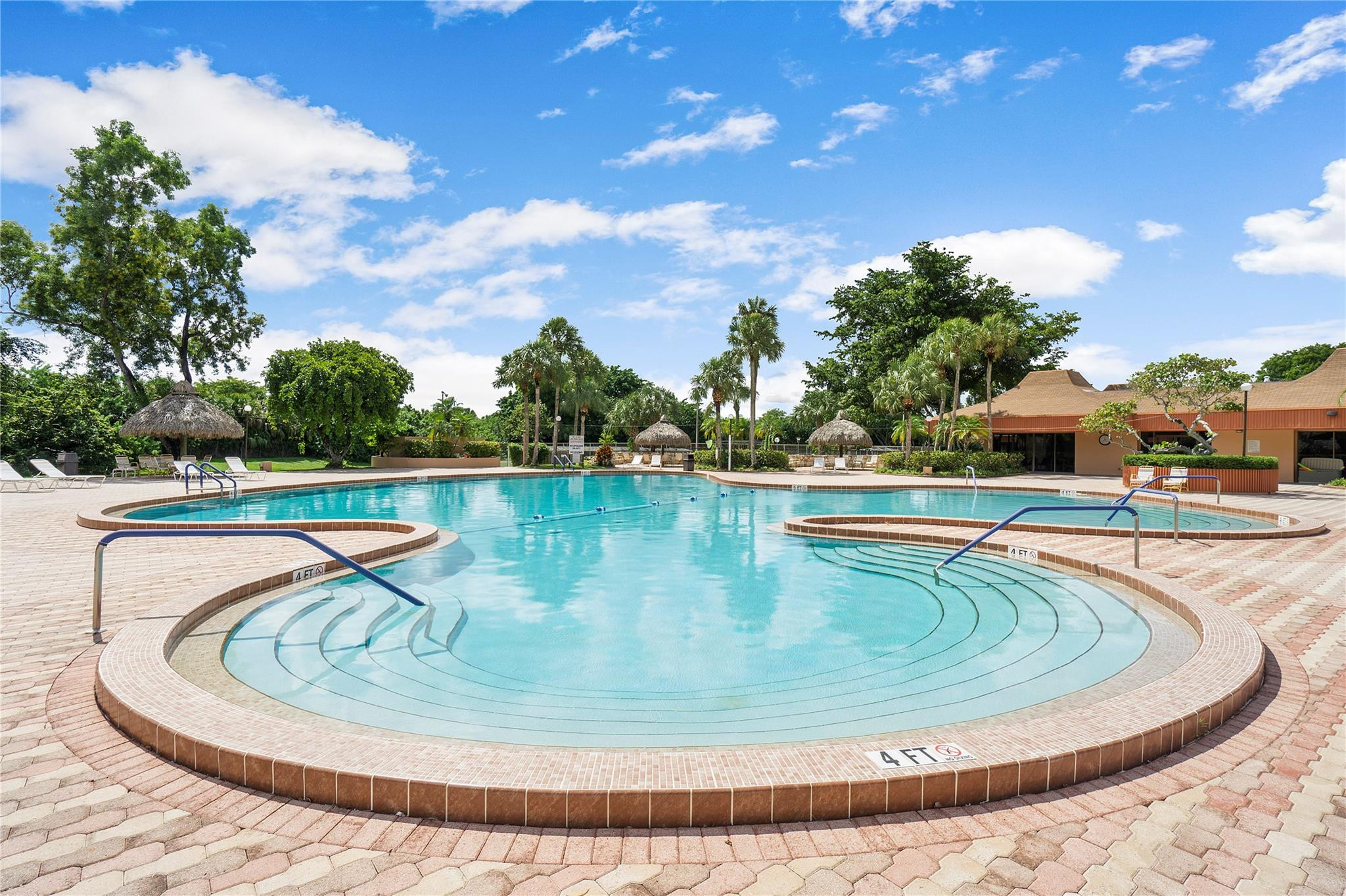 3130 W Holiday Springs Boulevard 201