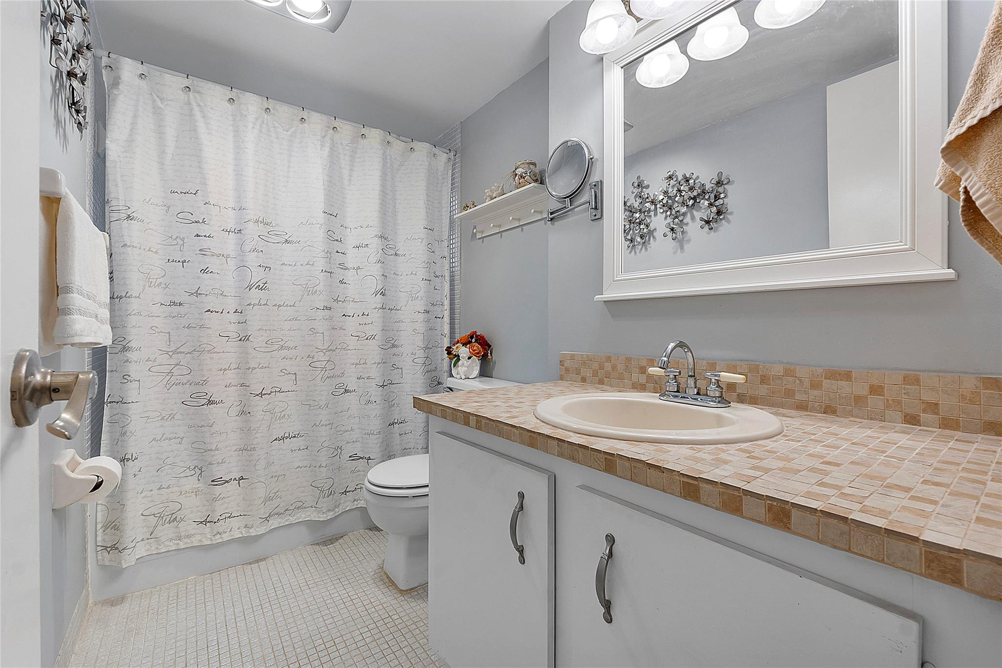 3130 W Holiday Springs Boulevard 201