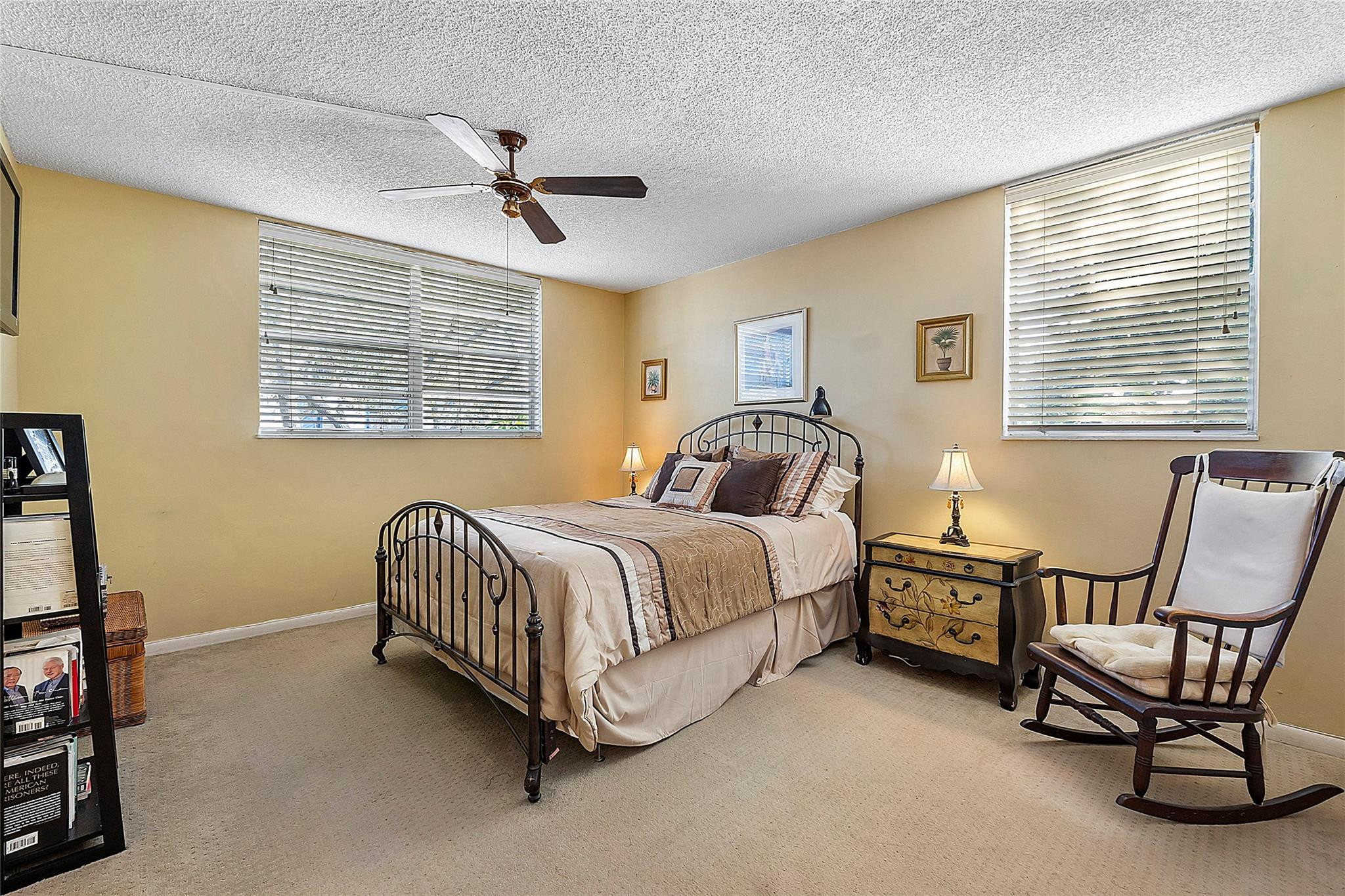 3130 W Holiday Springs Boulevard 201