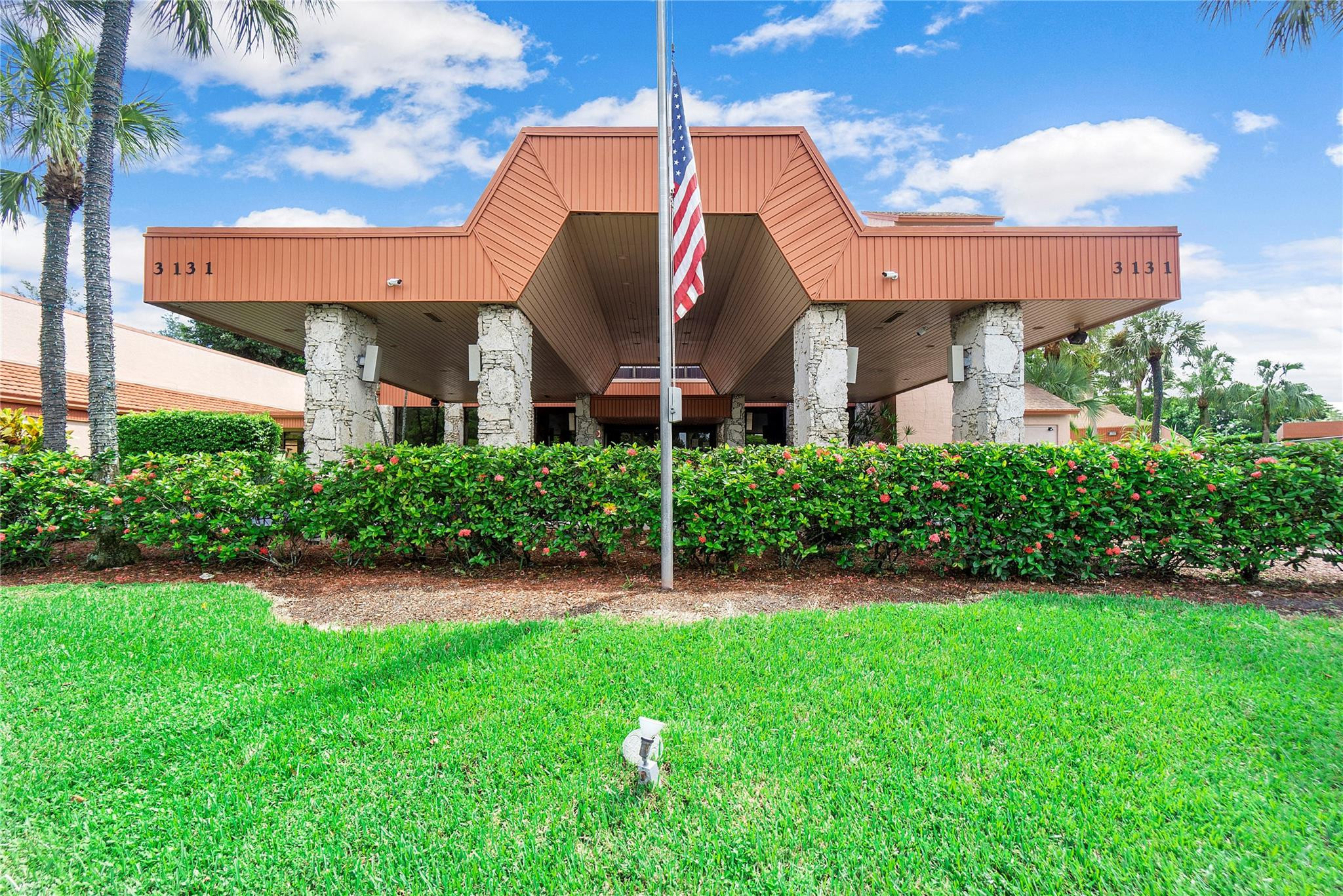 3130 W Holiday Springs Boulevard 201