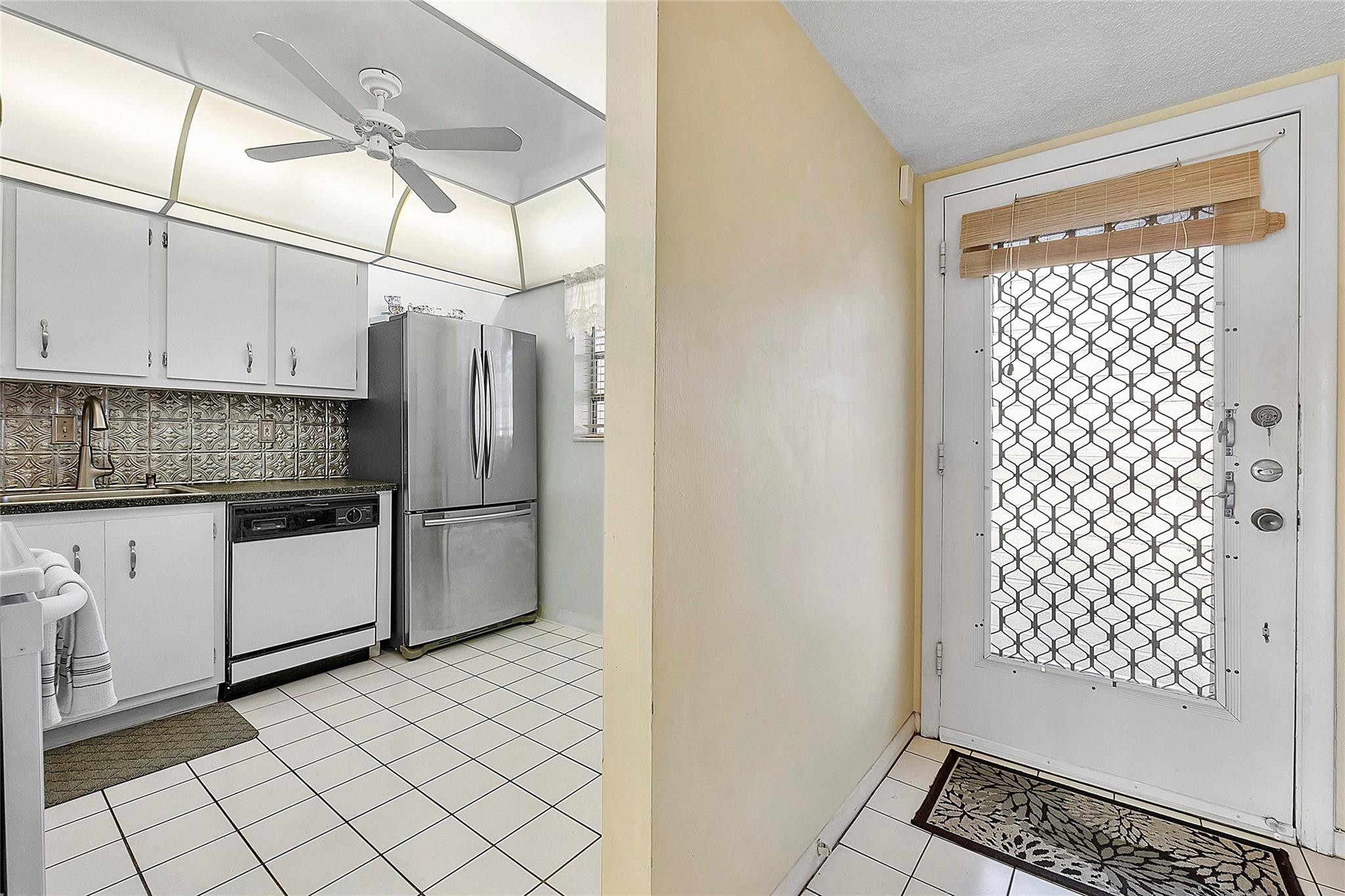 3130 W Holiday Springs Boulevard 201