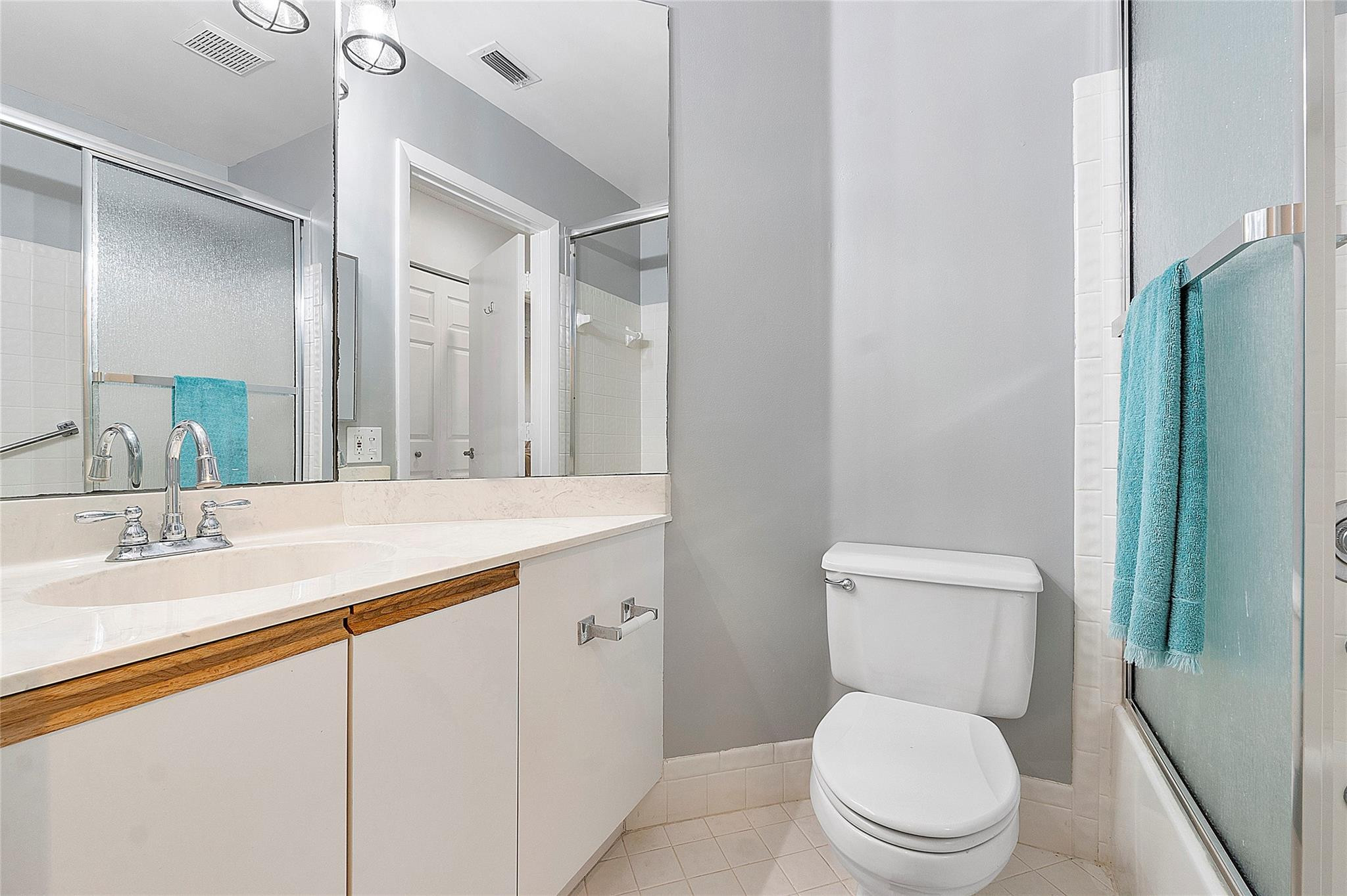 5243 Europa Drive B