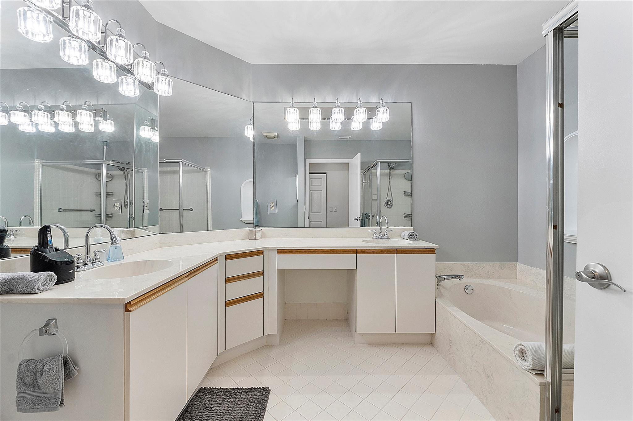 5243 Europa Drive B