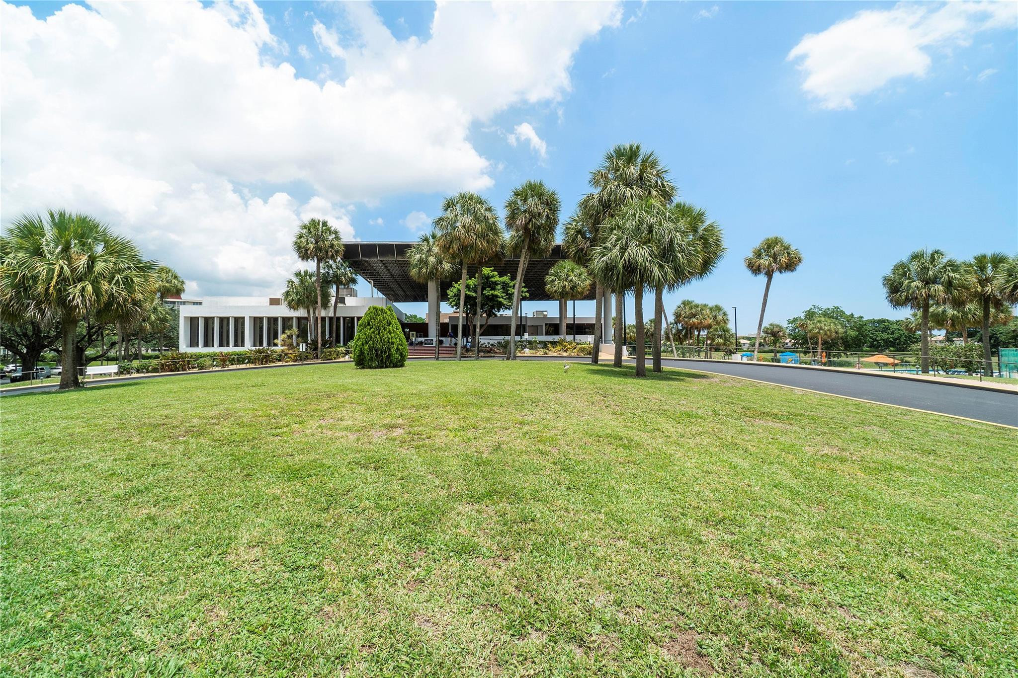 7051 Environ Boulevard 236