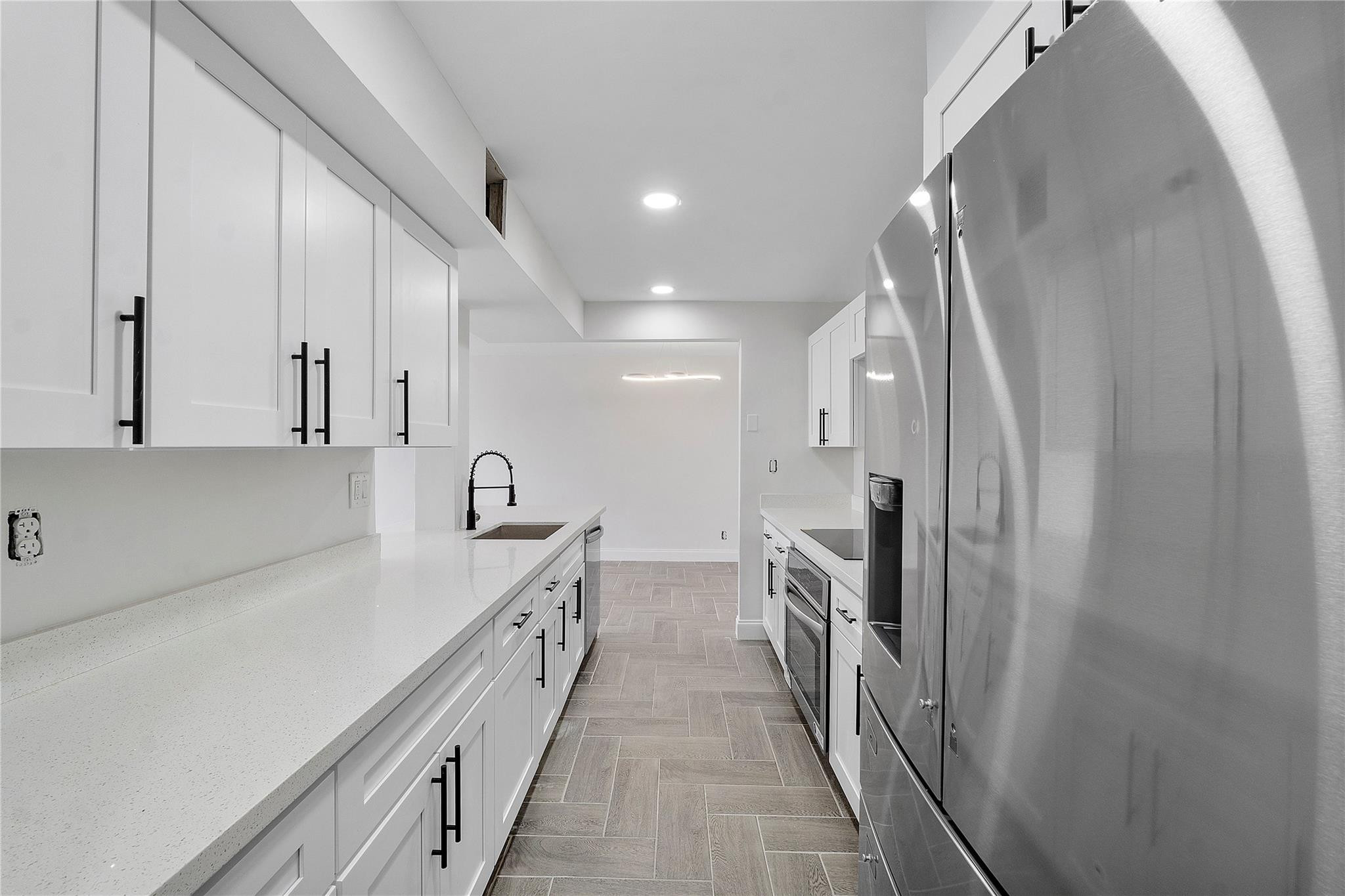 7051 Environ Boulevard 236