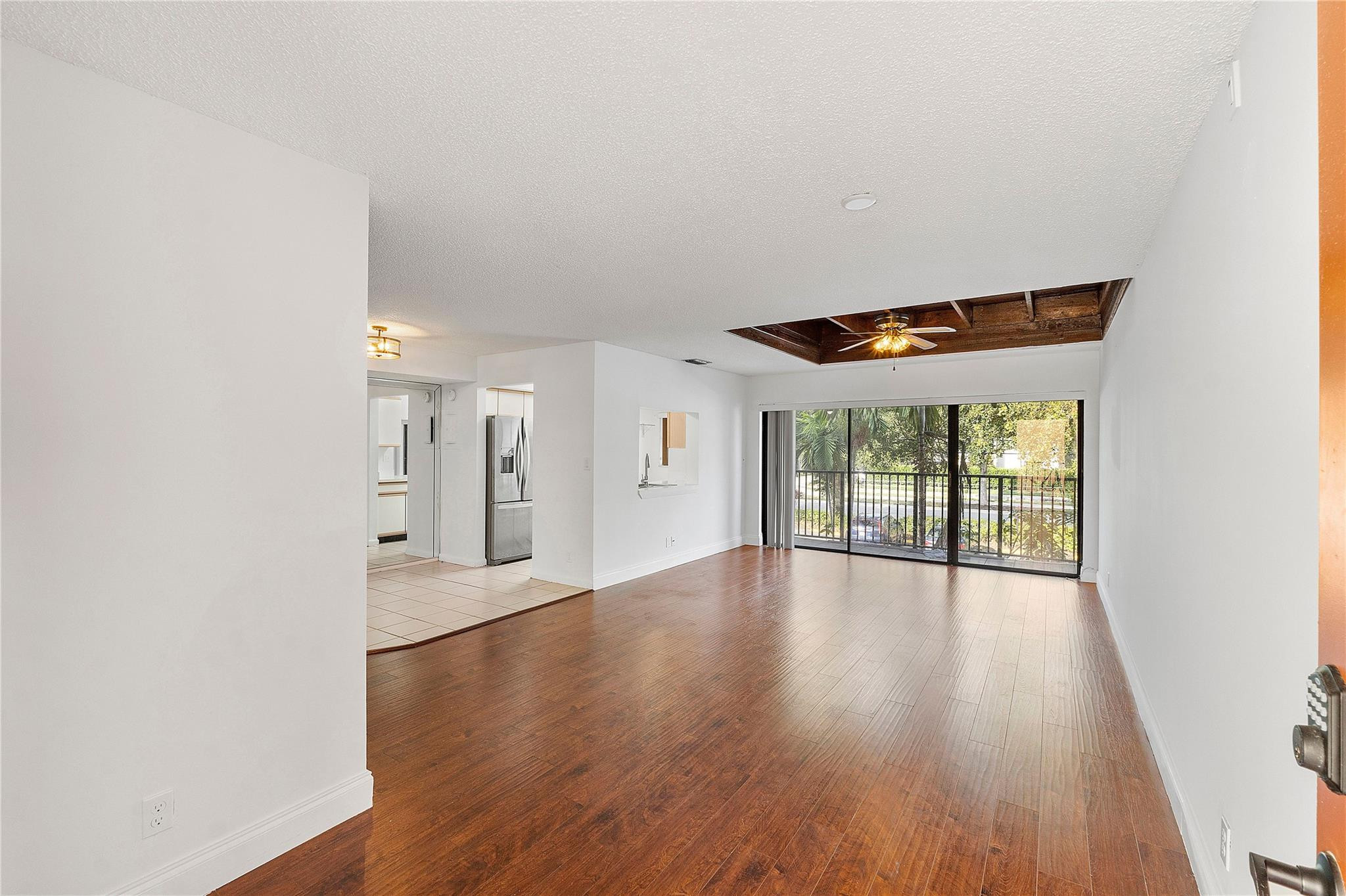 2949 Riverside Drive 225