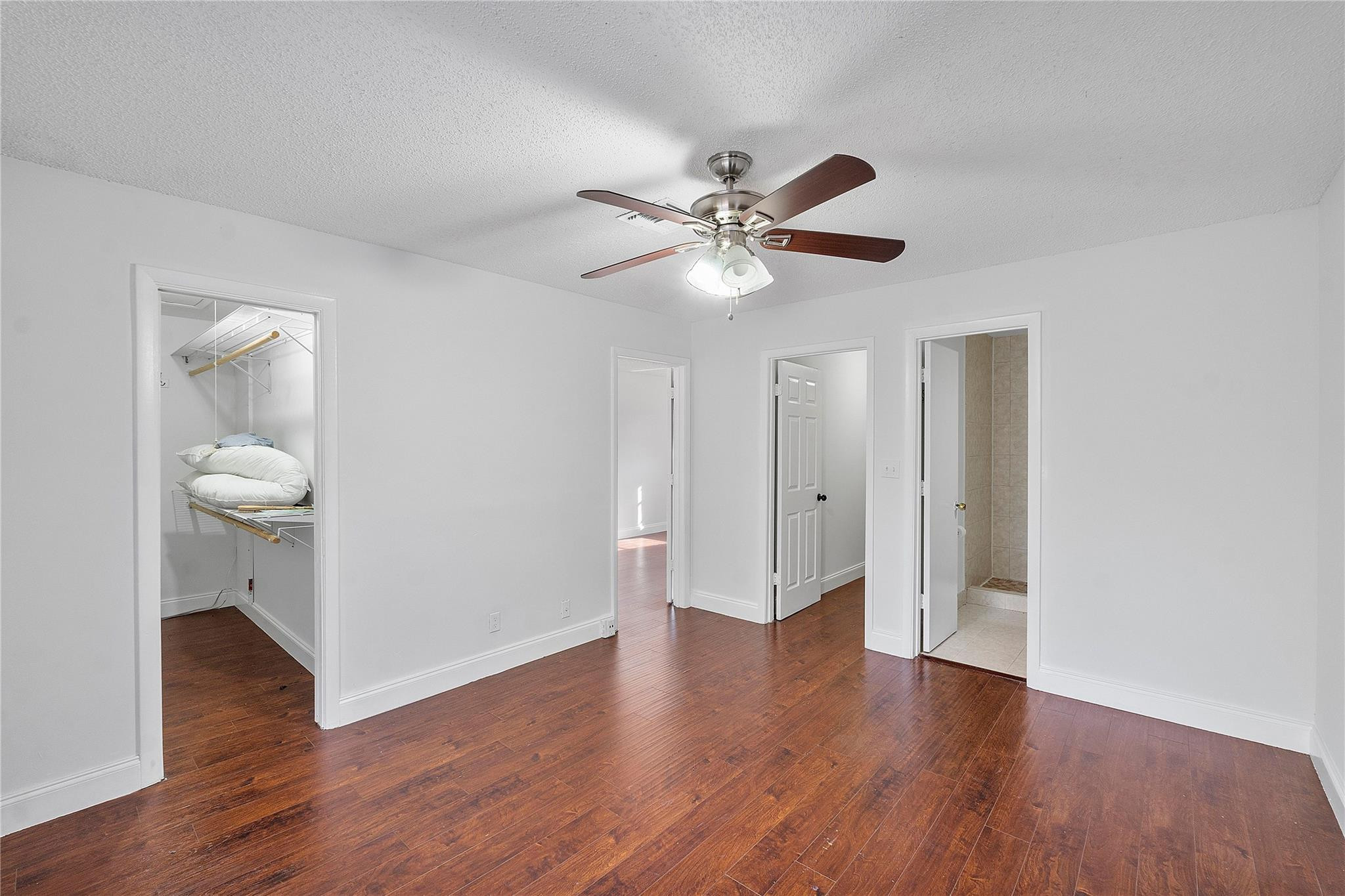 2949 Riverside Drive 225