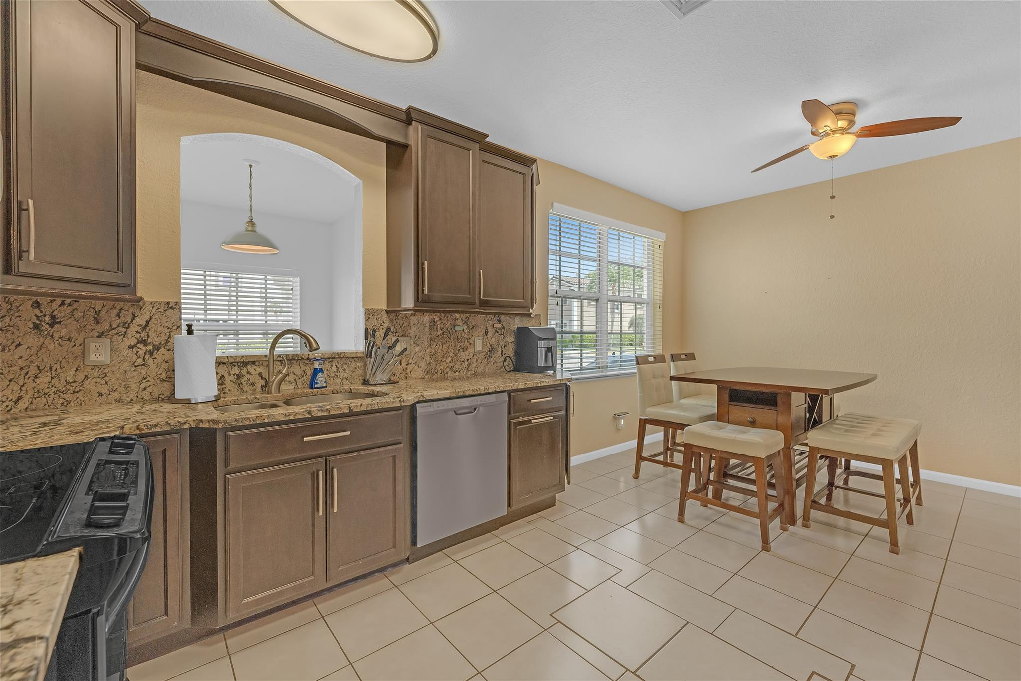 10502 NW 57th Street 10502