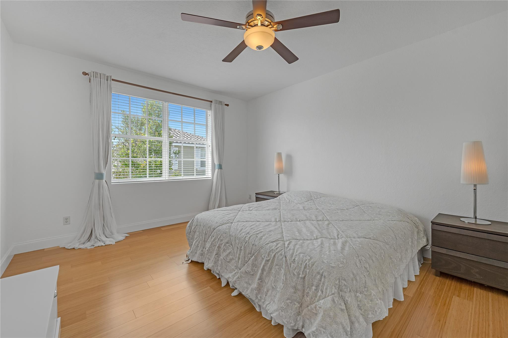 10502 NW 57th Street 10502