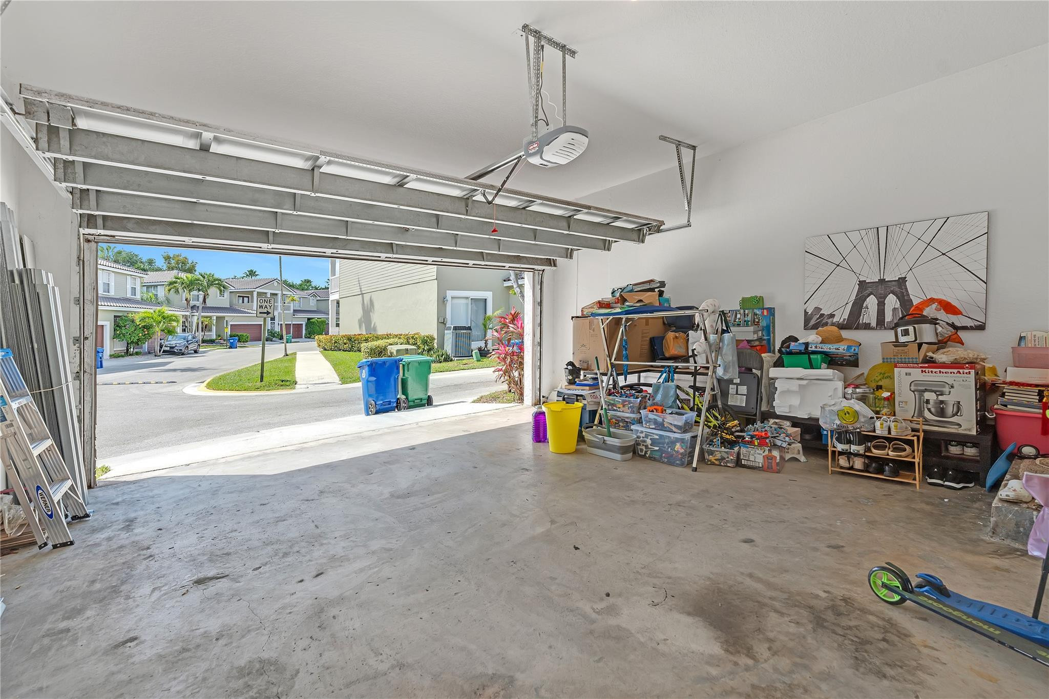 10502 NW 57th Street 10502