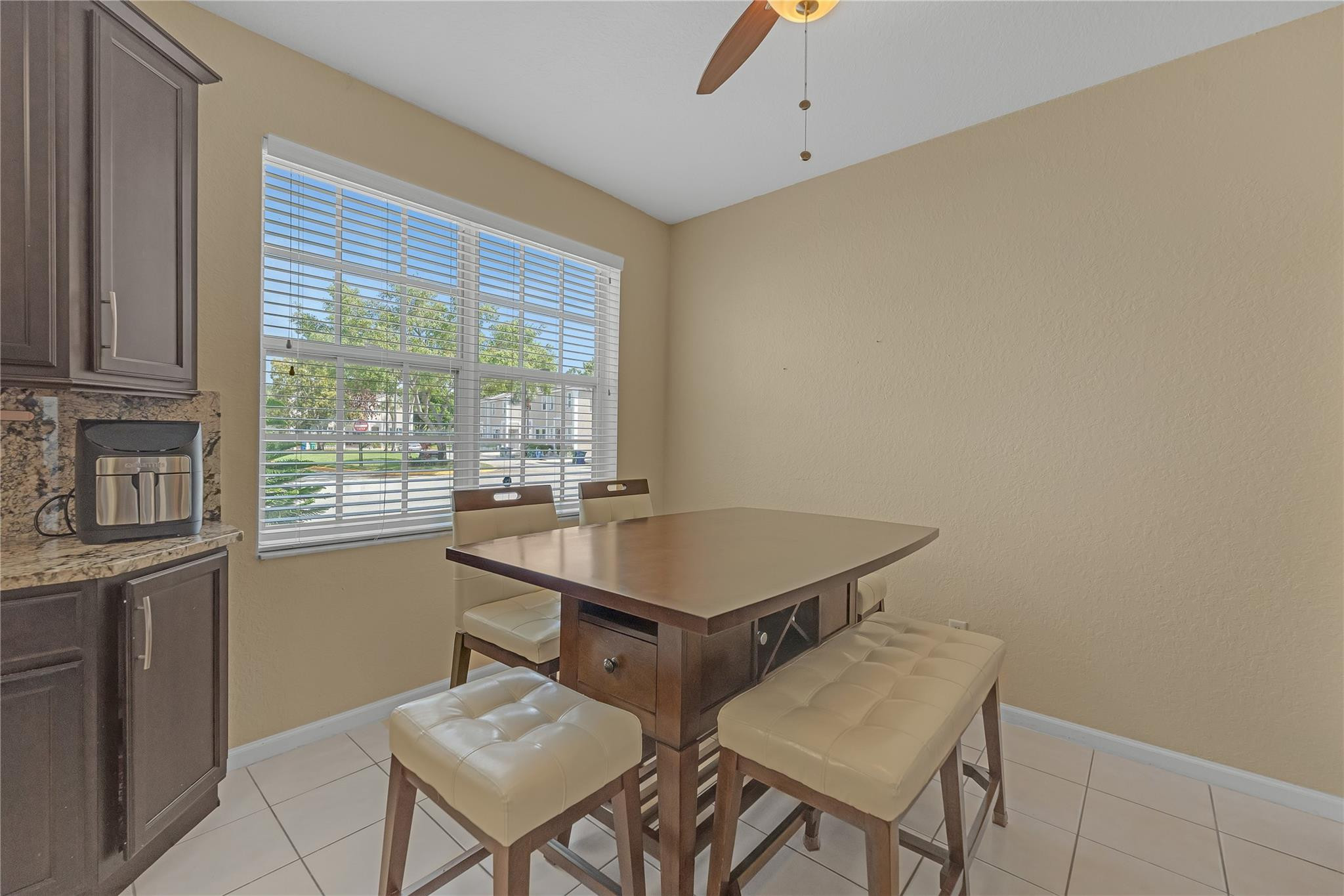 10502 NW 57th Street 10502