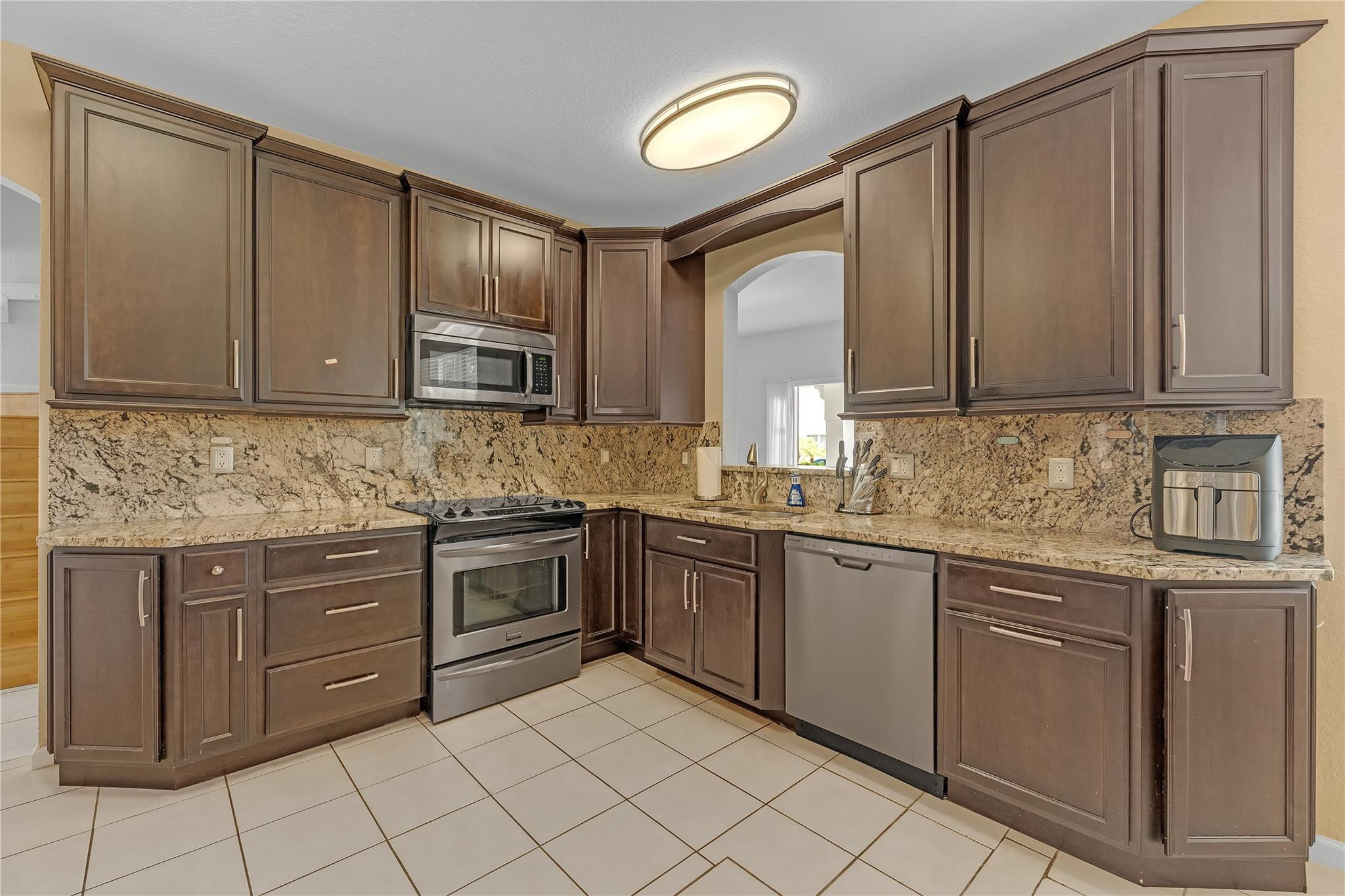 10502 NW 57th Street 10502