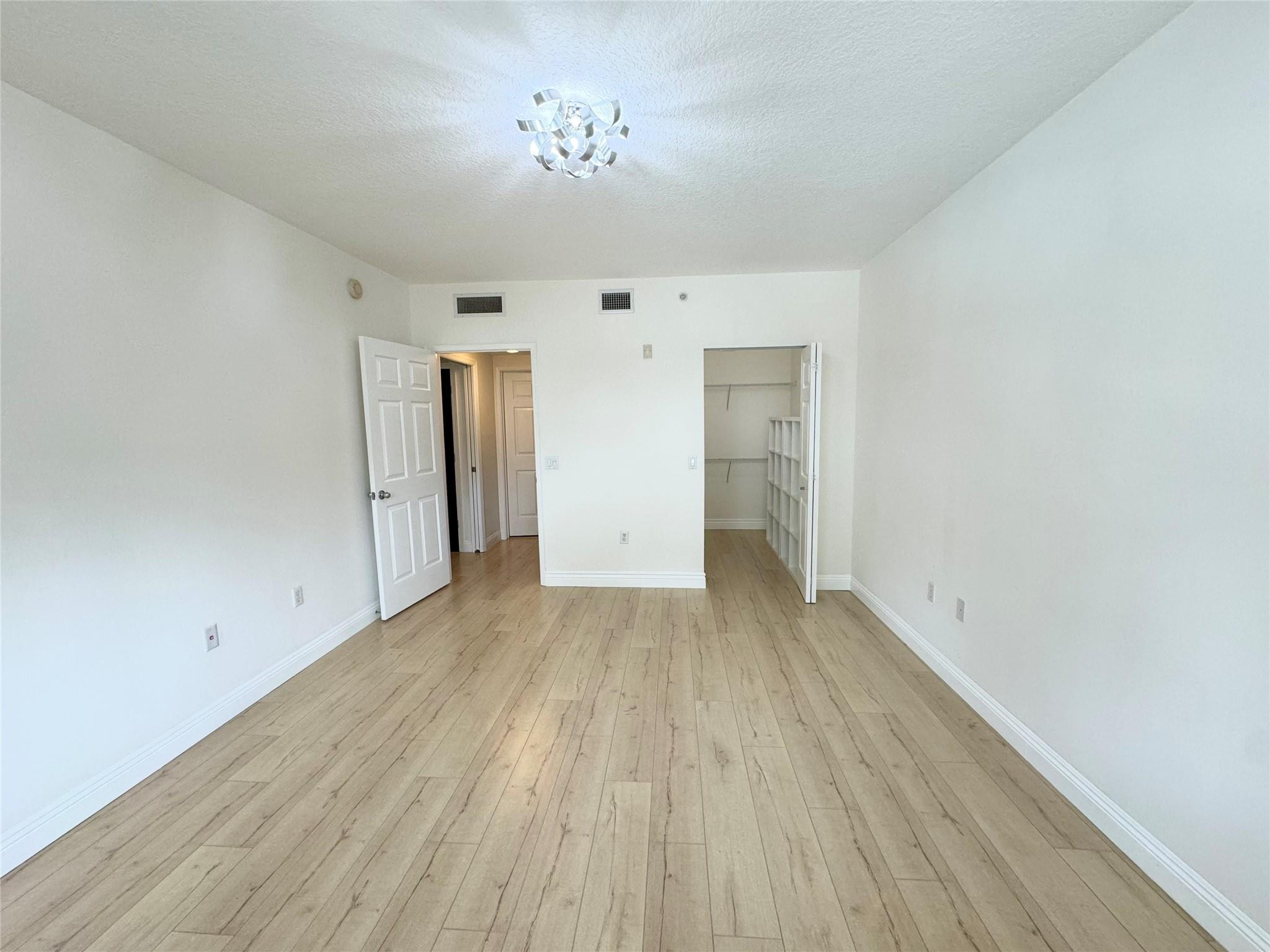 2401 NE 65th Street 1-201