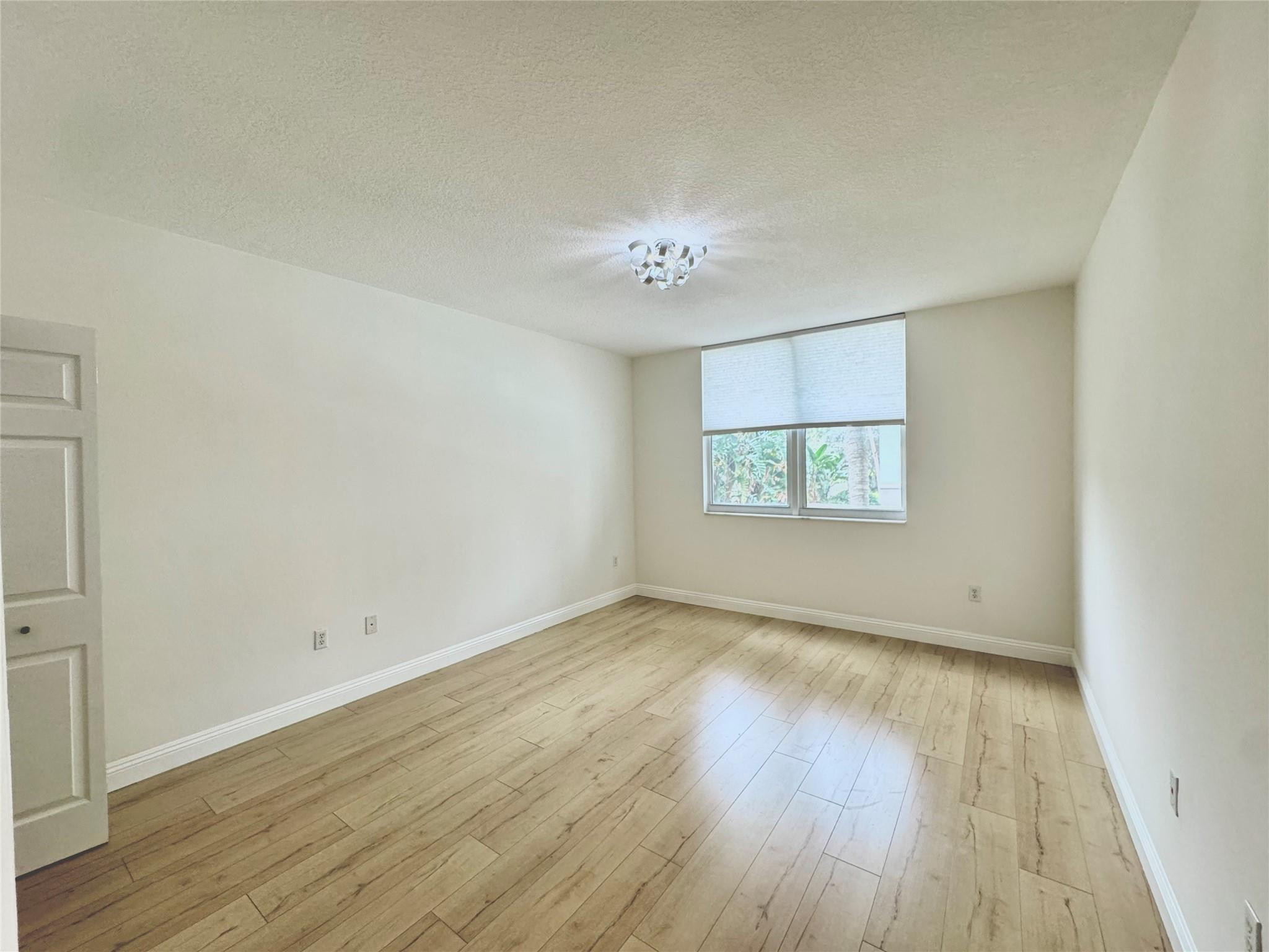 2401 NE 65th Street 1-201