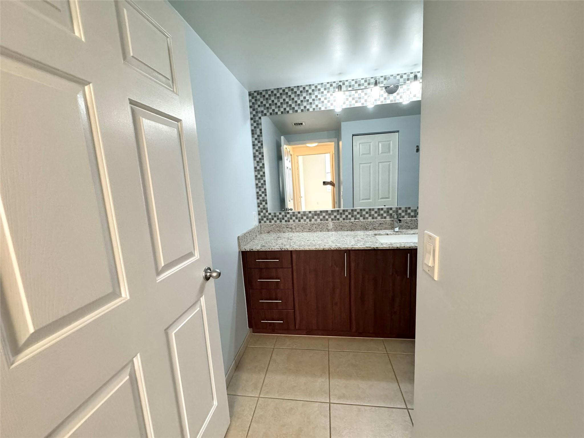 2401 NE 65th Street 1-201