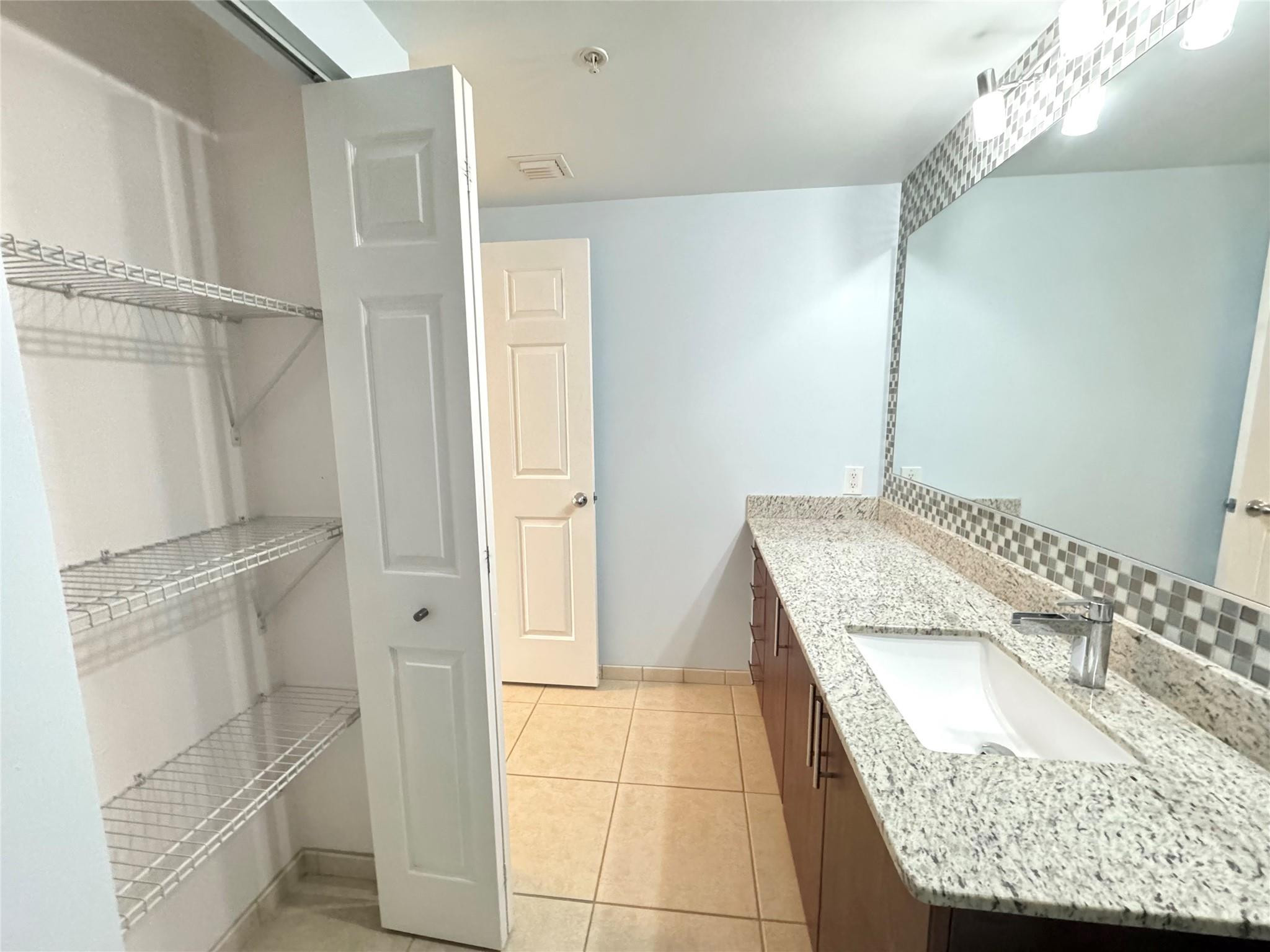 2401 NE 65th Street 1-201