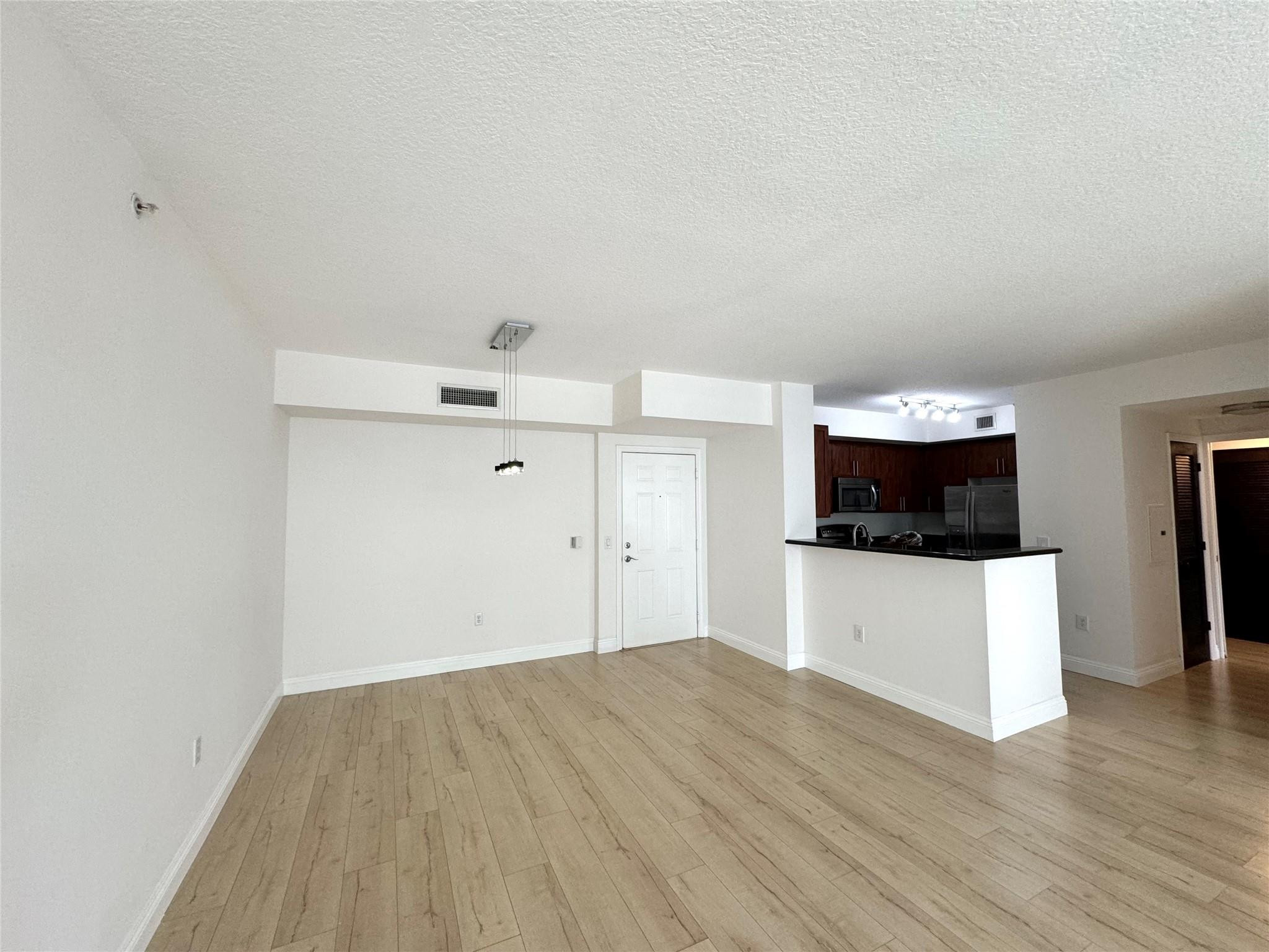 2401 NE 65th Street 1-201