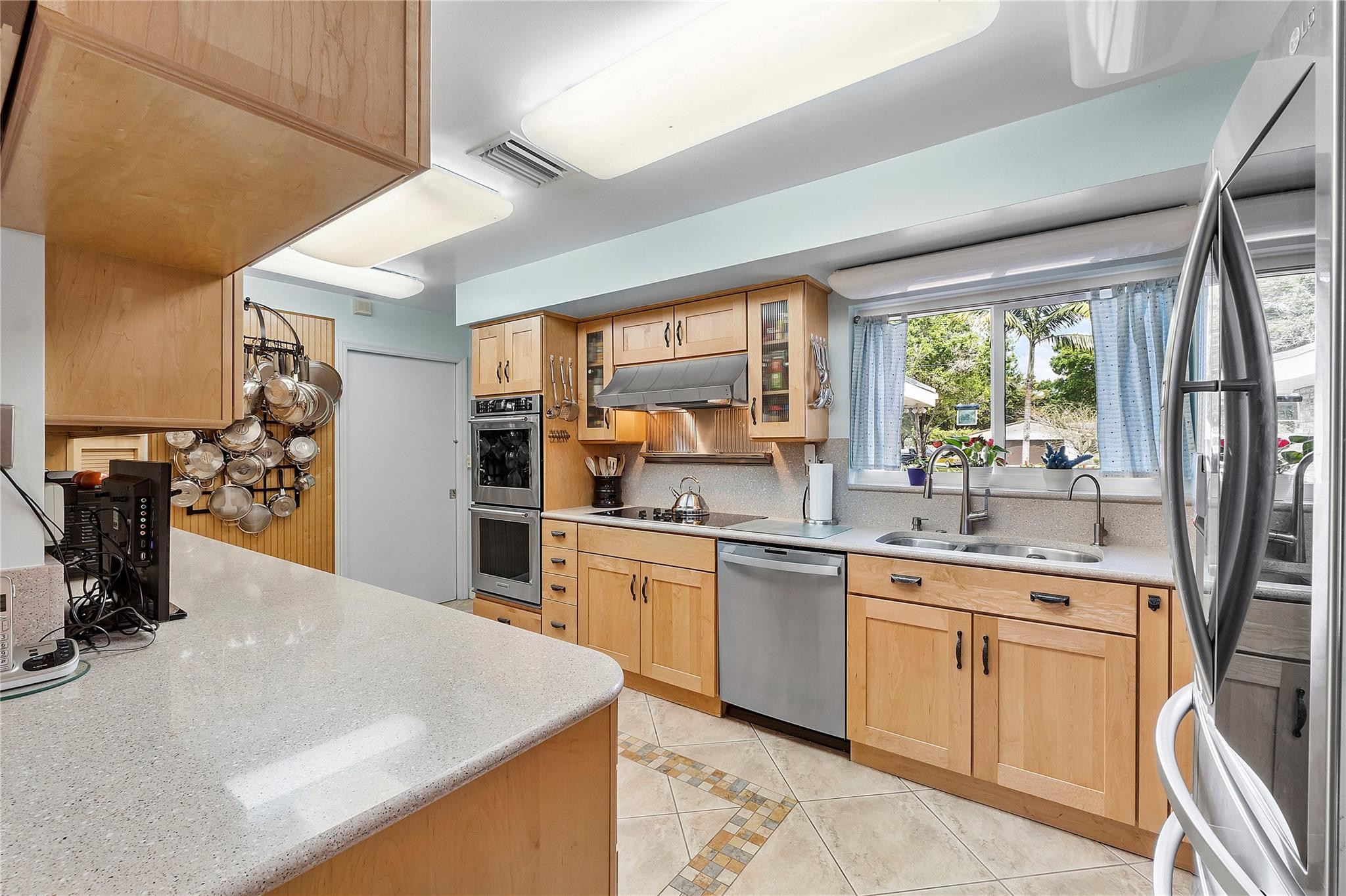 5640 SW 3rd Court