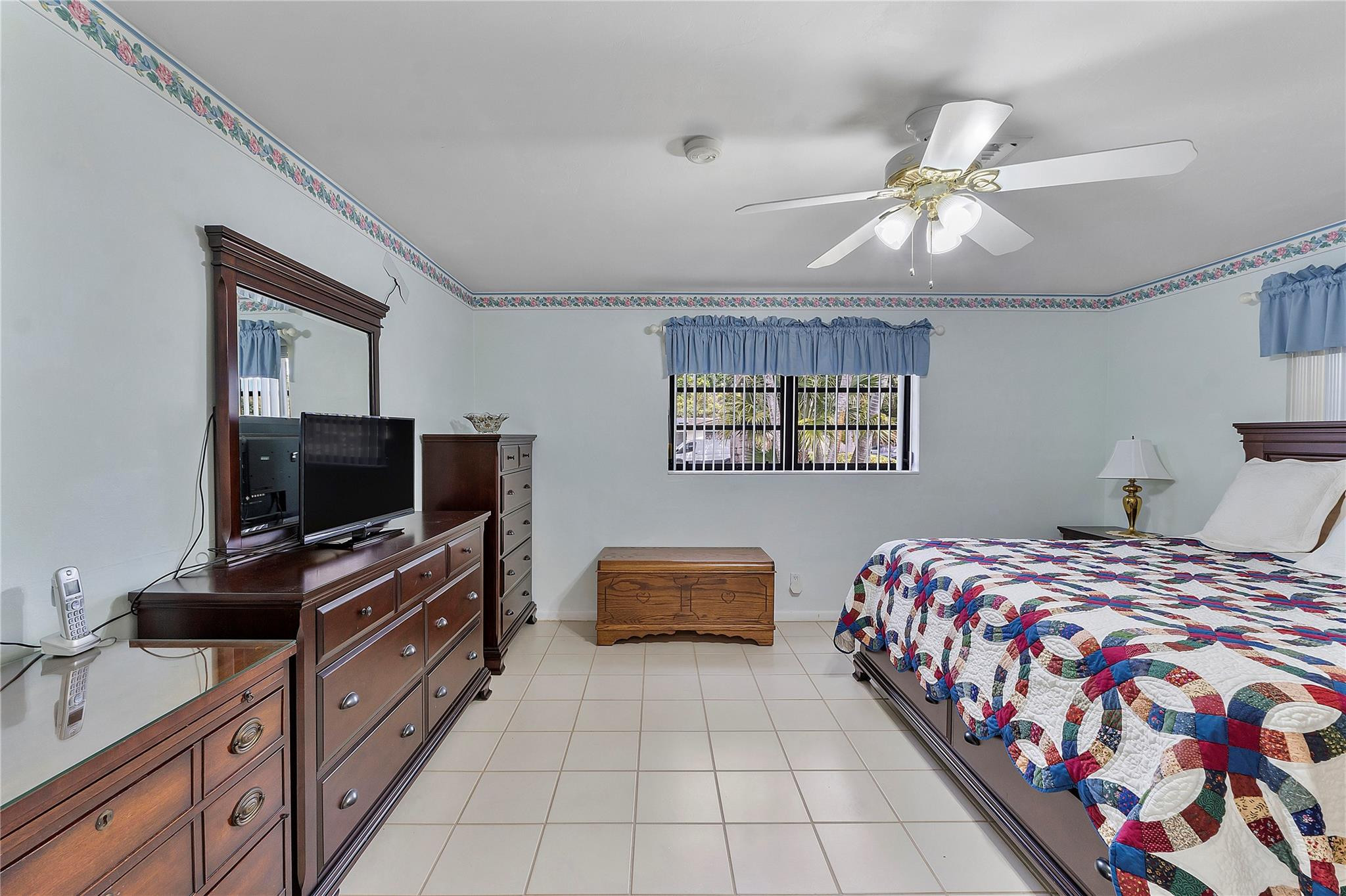 5640 SW 3rd Court