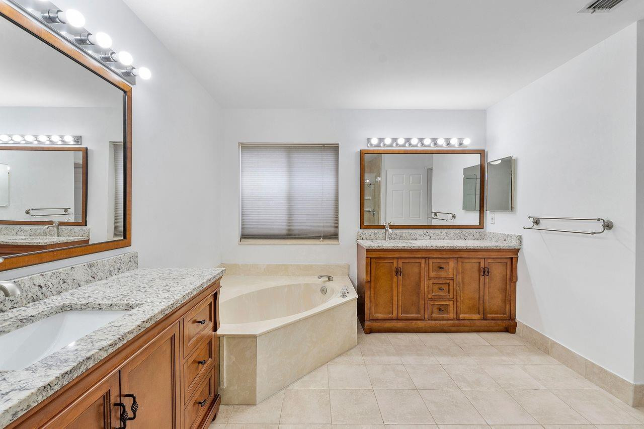 4721 NW 75th Street