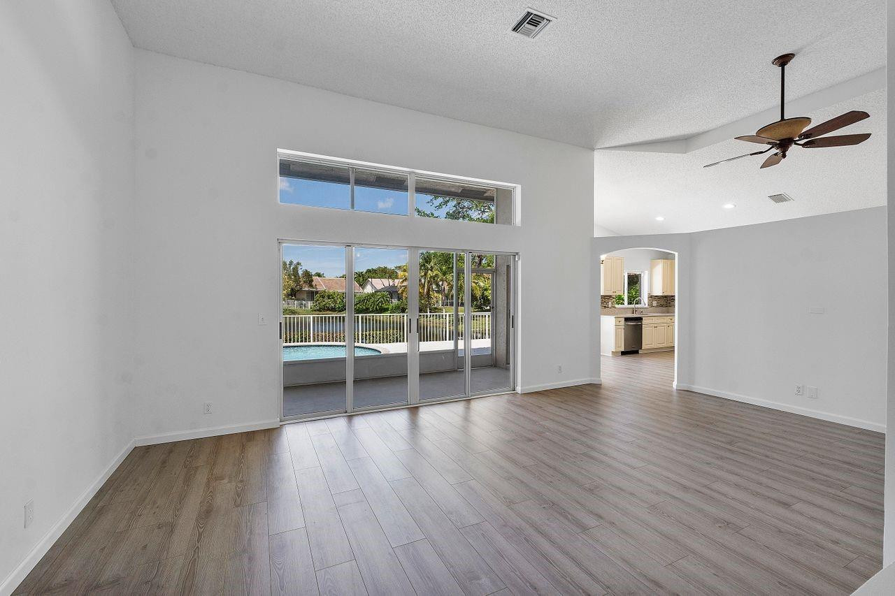 4721 NW 75th Street