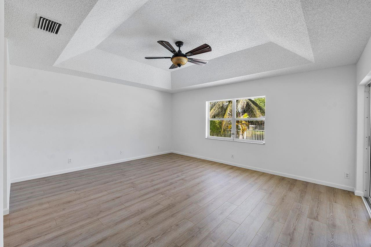 4721 NW 75th Street