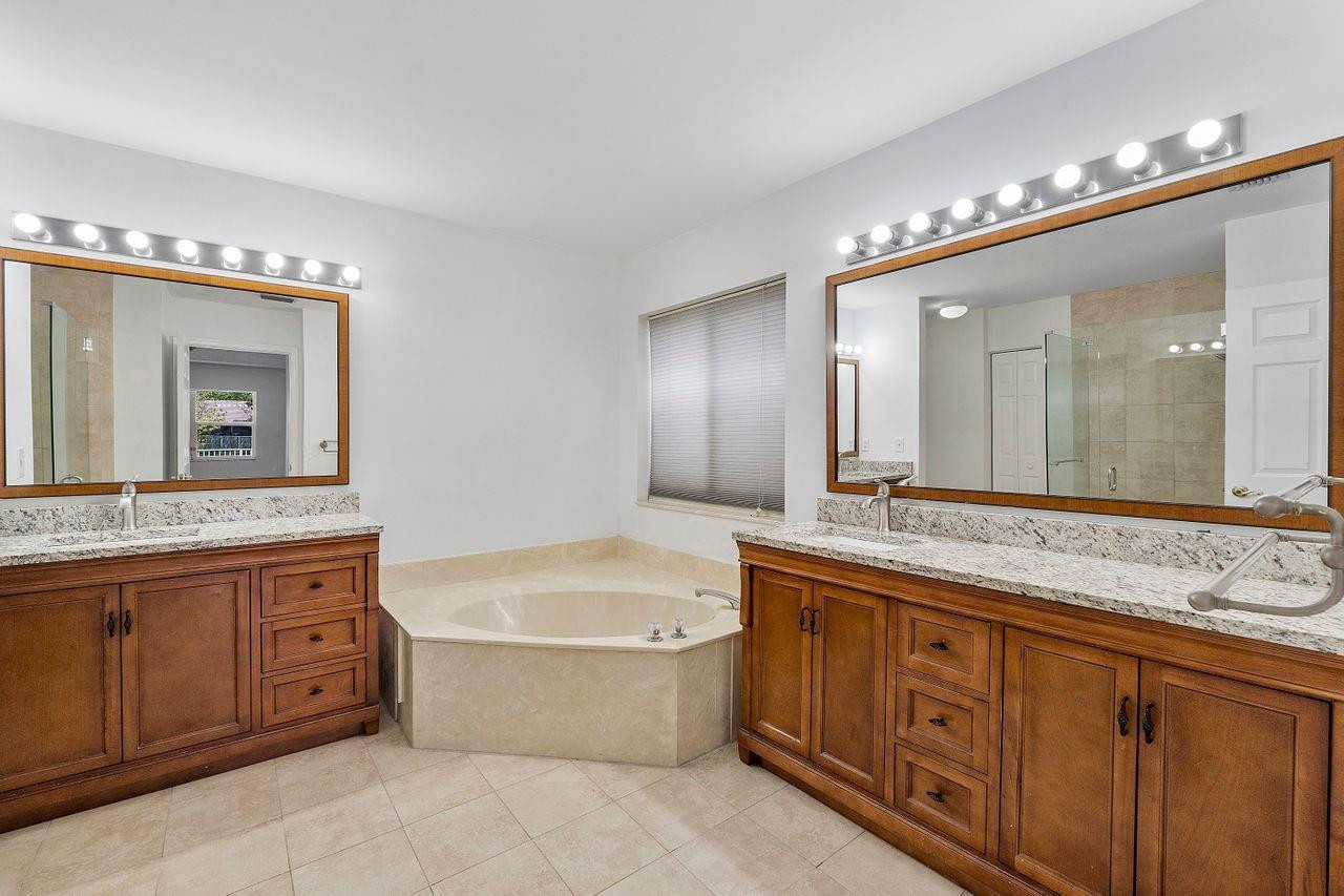 4721 NW 75th Street