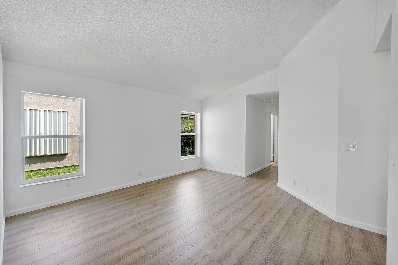 4721 NW 75th Street
