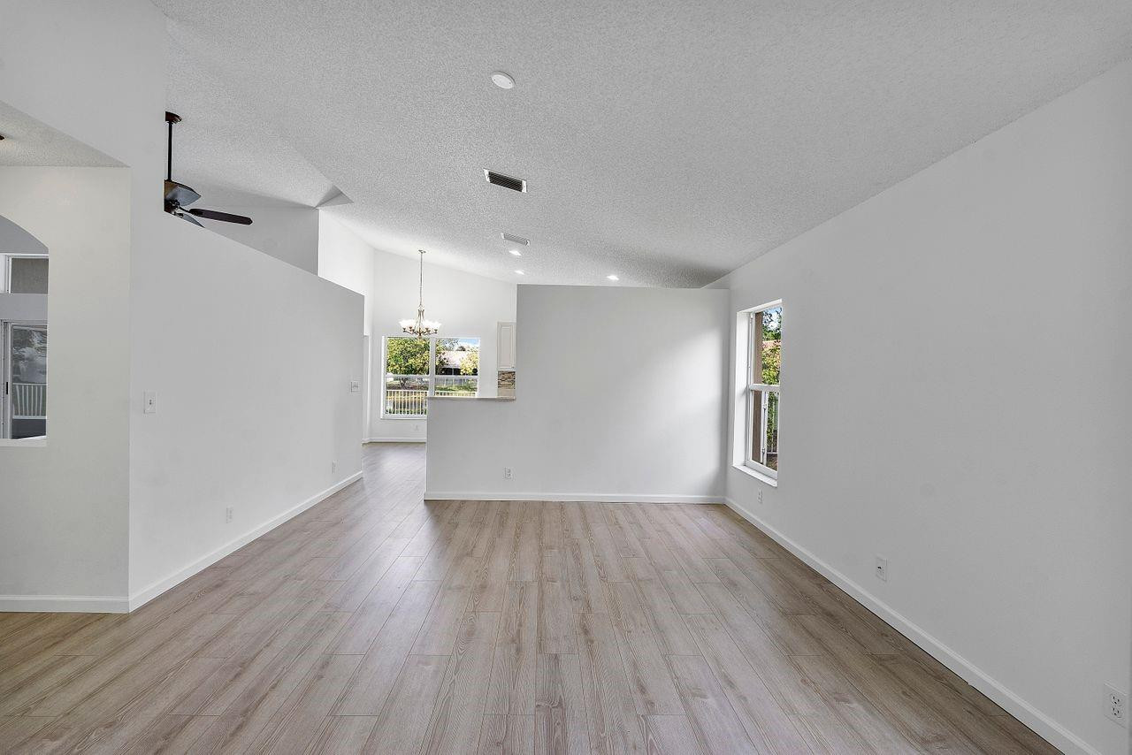 4721 NW 75th Street