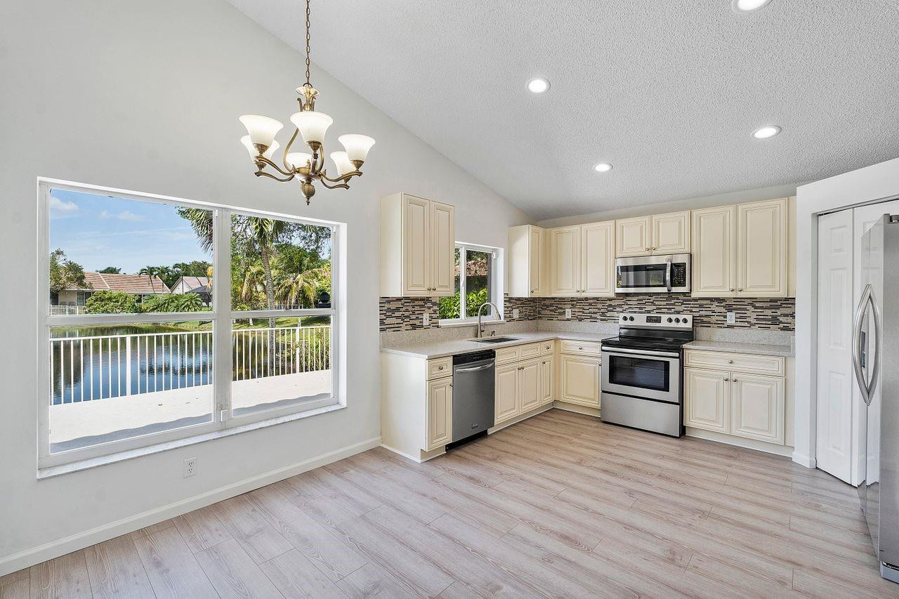 4721 NW 75th Street