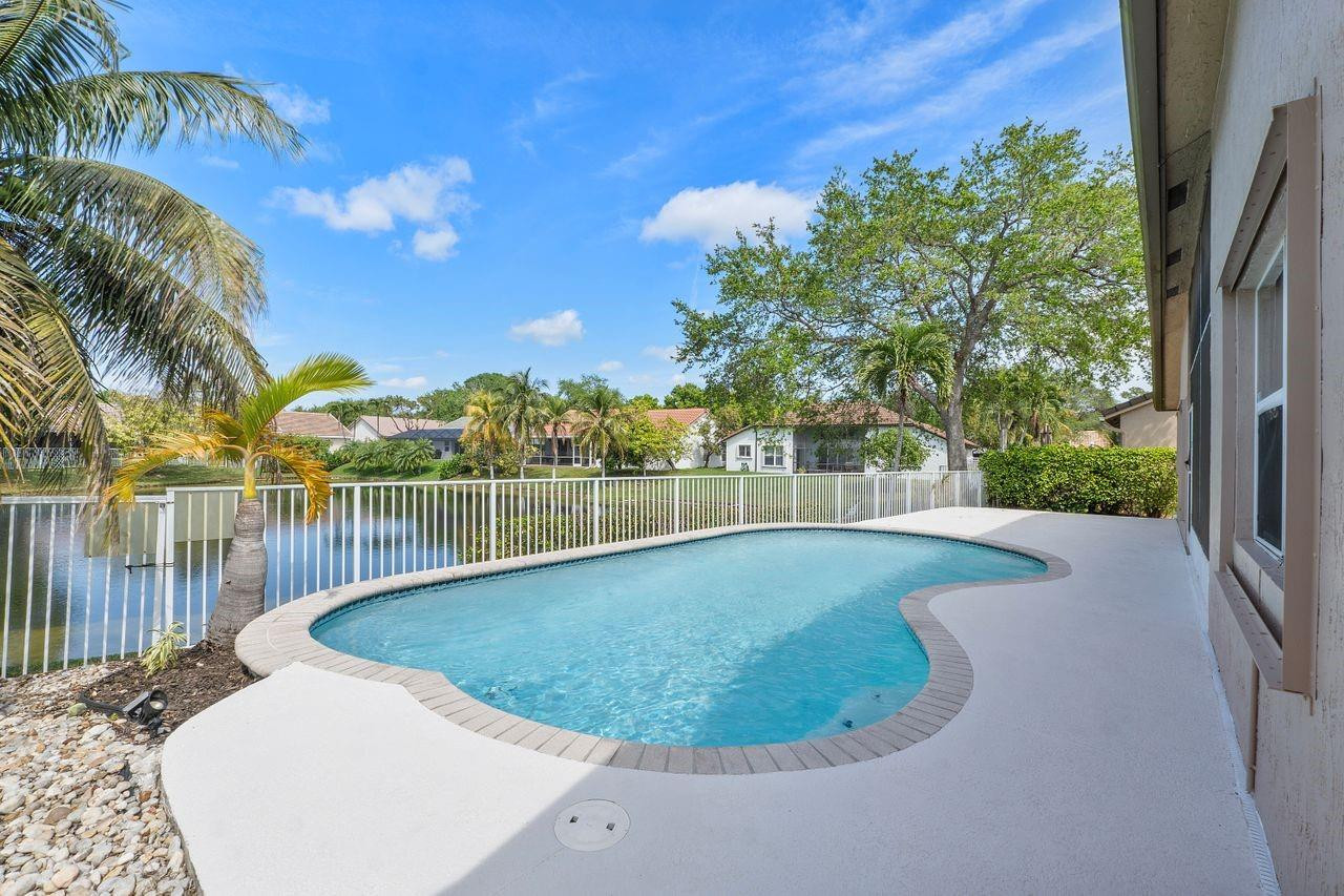 4721 NW 75th Street