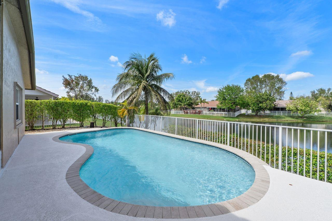 4721 NW 75th Street