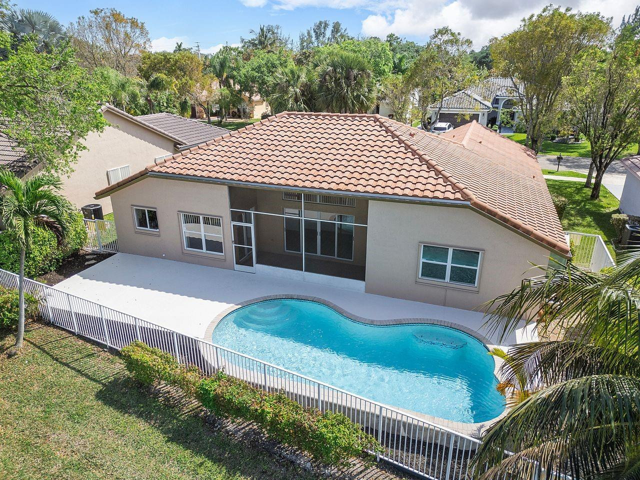 4721 NW 75th Street