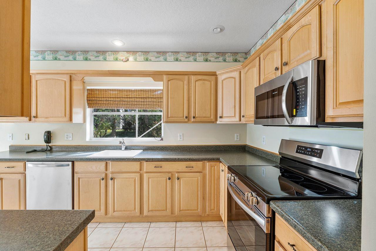 3923 Jasmine Lane