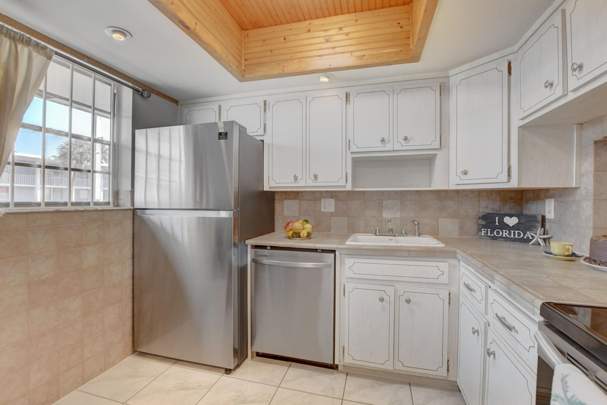 899 SE 2nd Avenue 215