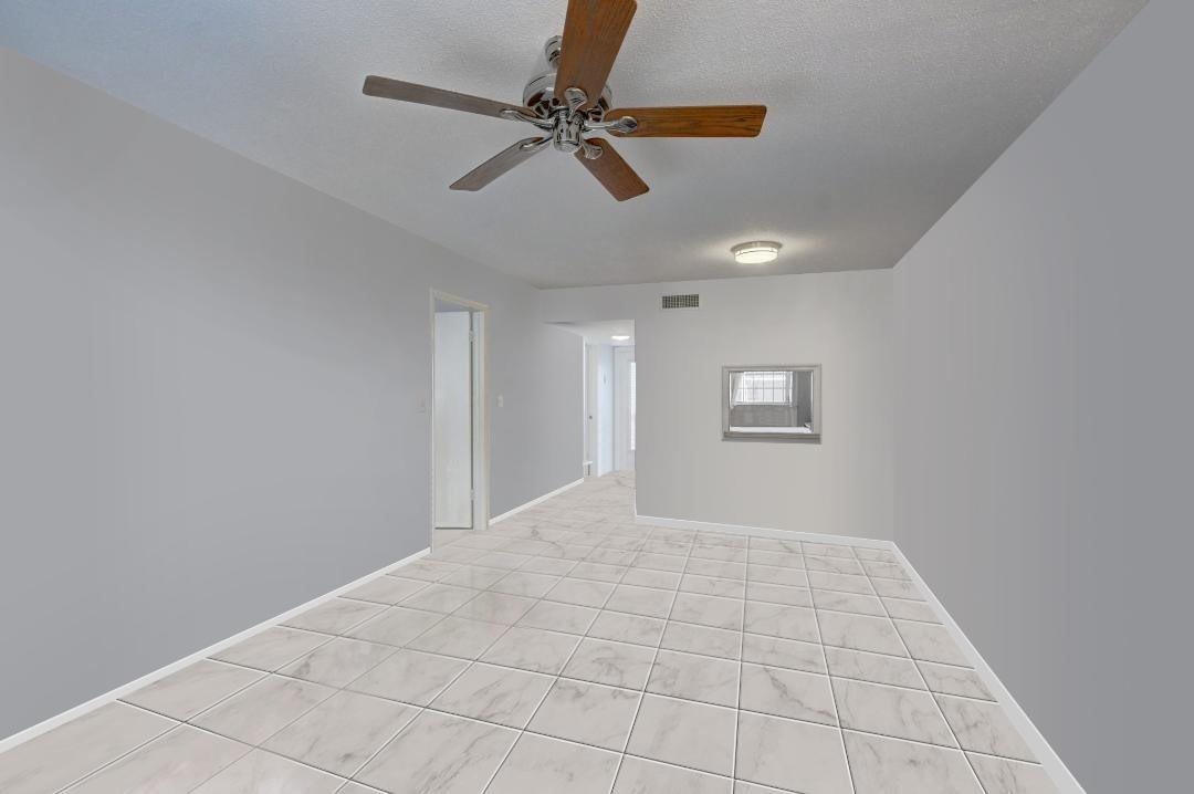 899 SE 2nd Avenue 215