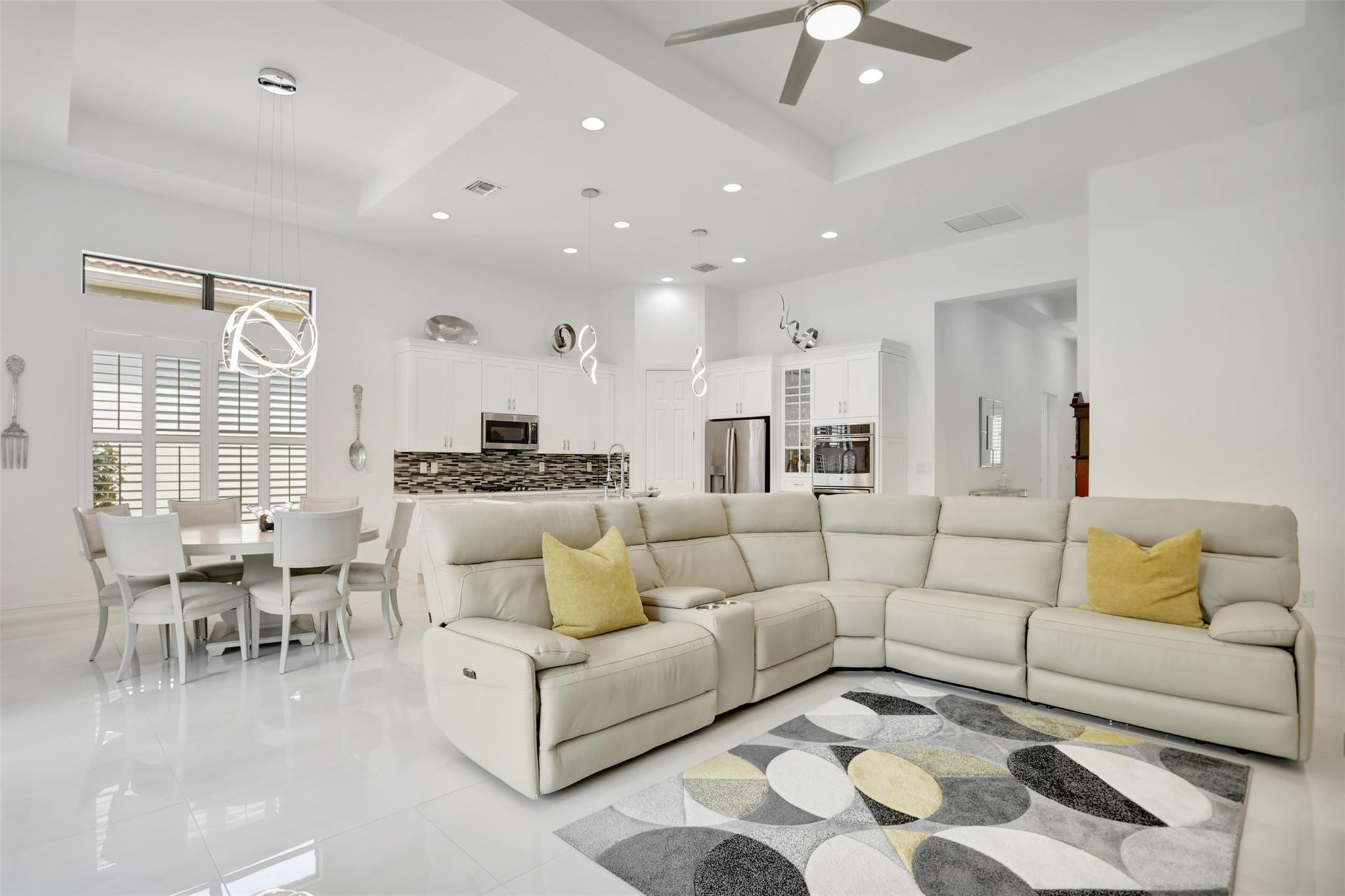 9605 Kalmar Circle