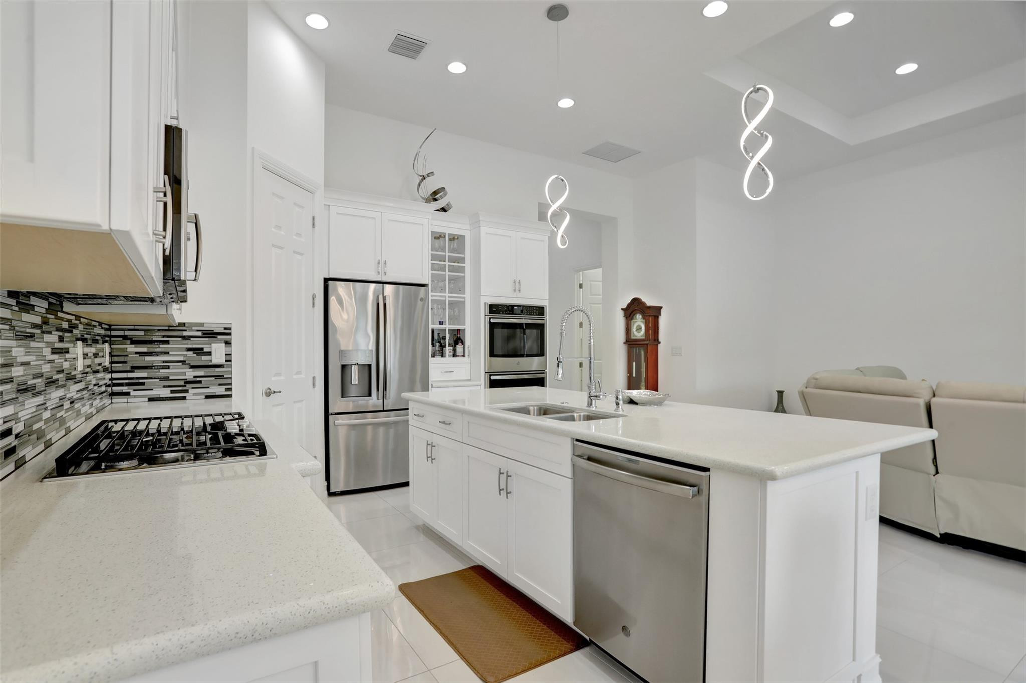 9605 Kalmar Circle