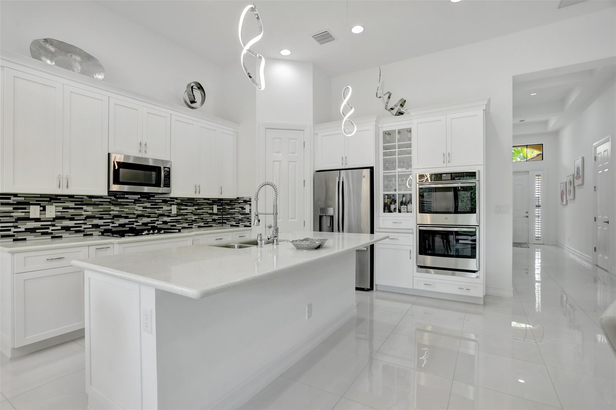 9605 Kalmar Circle